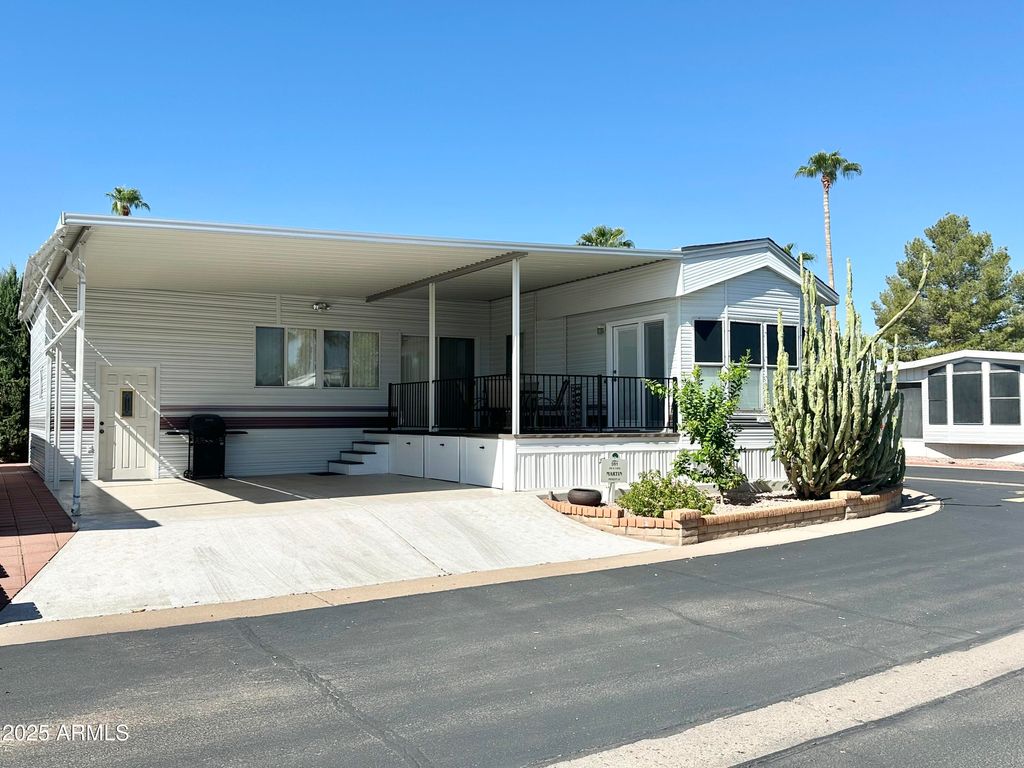 Photo of 111 S Greenfield Road #591, Mesa, AZ 85206 (MLS # 6926740)