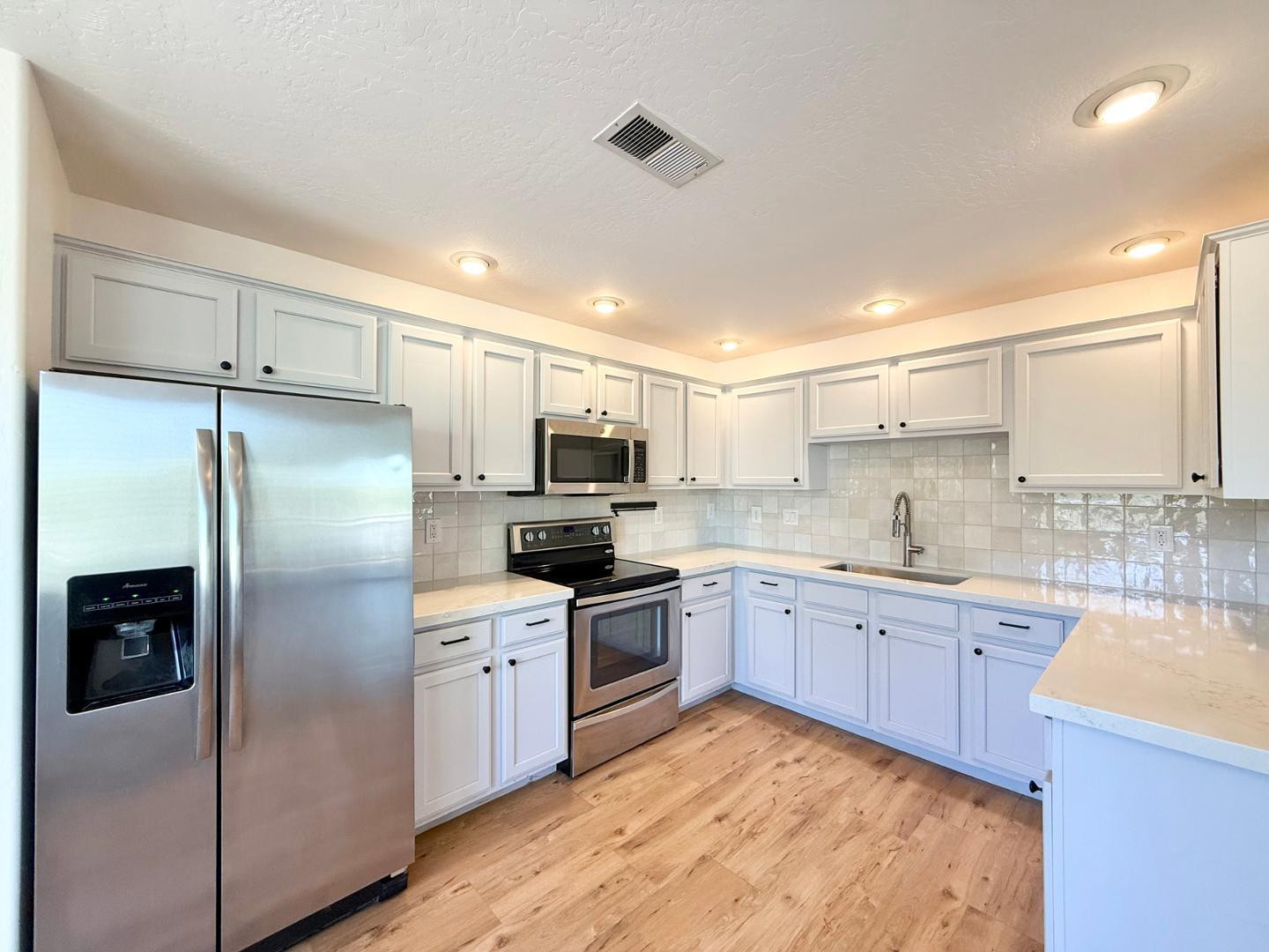 16801 N 94th Street 2008