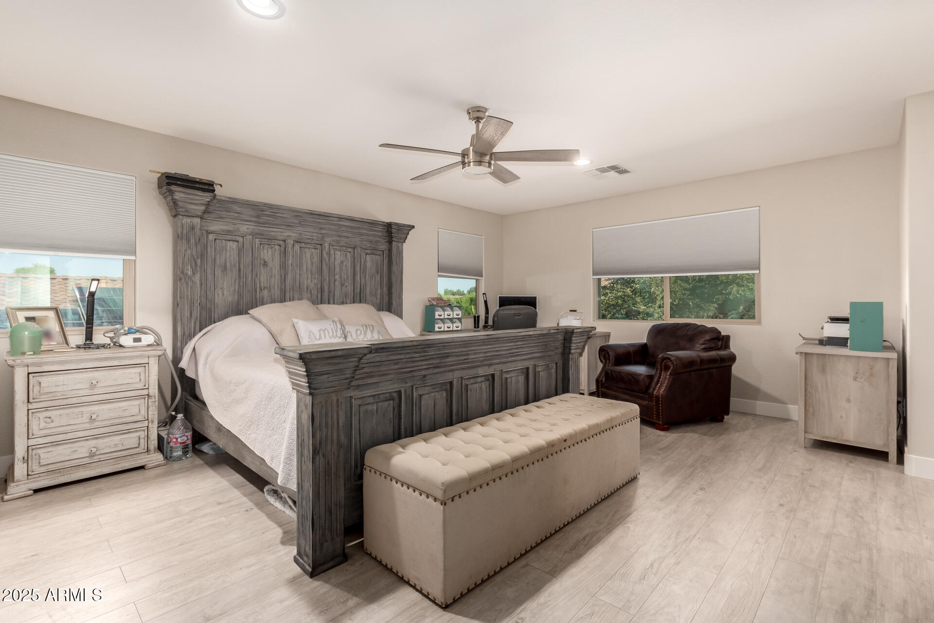 Homes 3 1217 W FEVER TREE Avenue