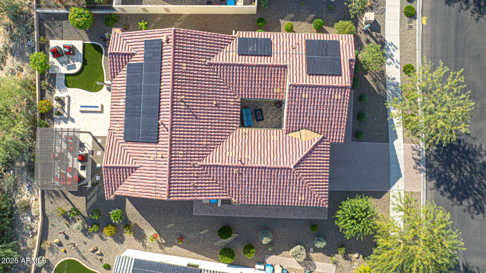 20663 W PASADENA Avenue