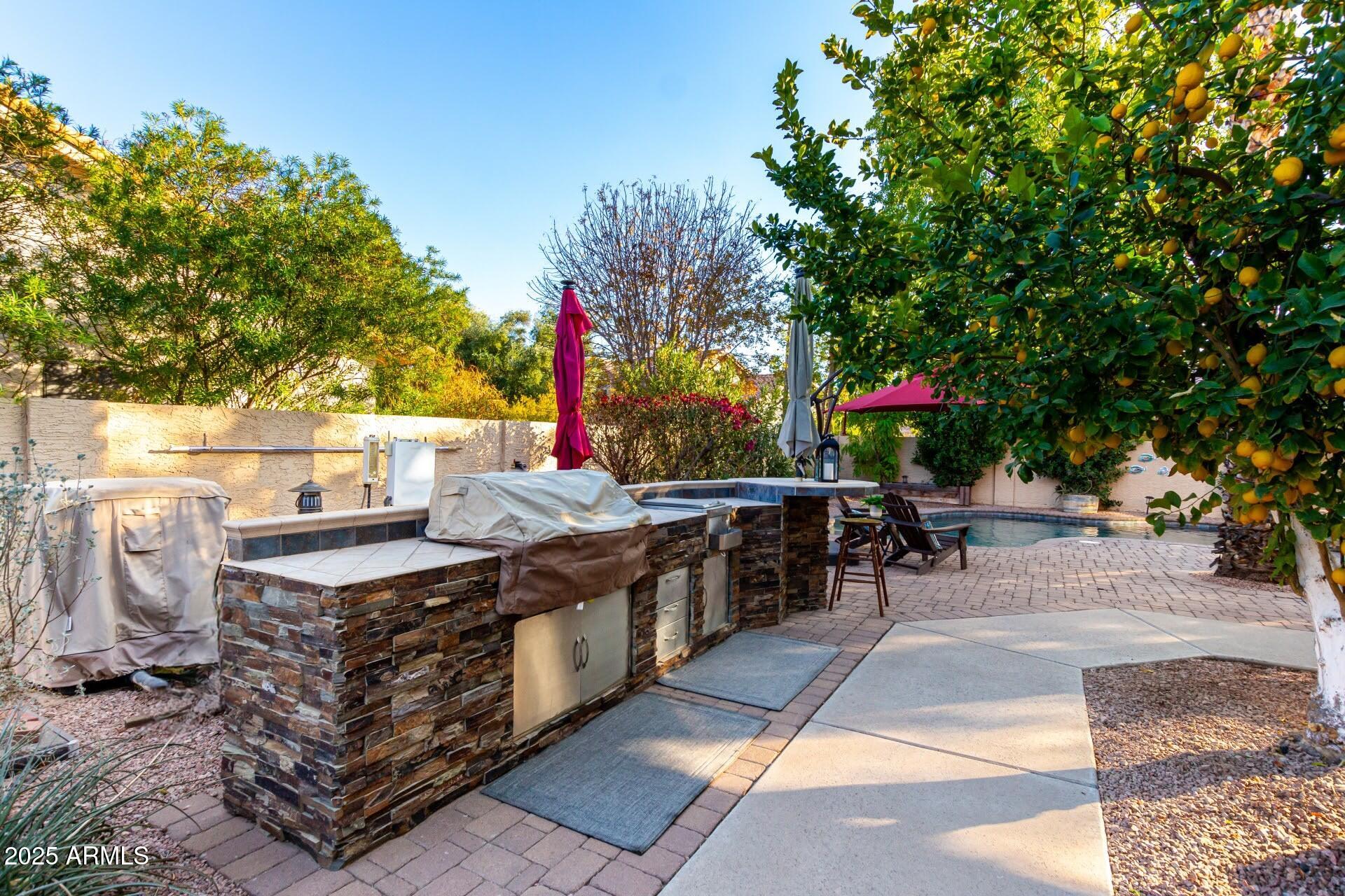 211 E DAWN Drive