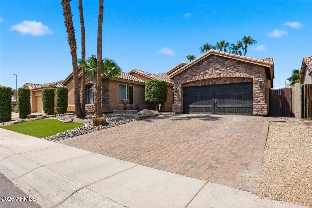 5108 E JUNIPER Avenue