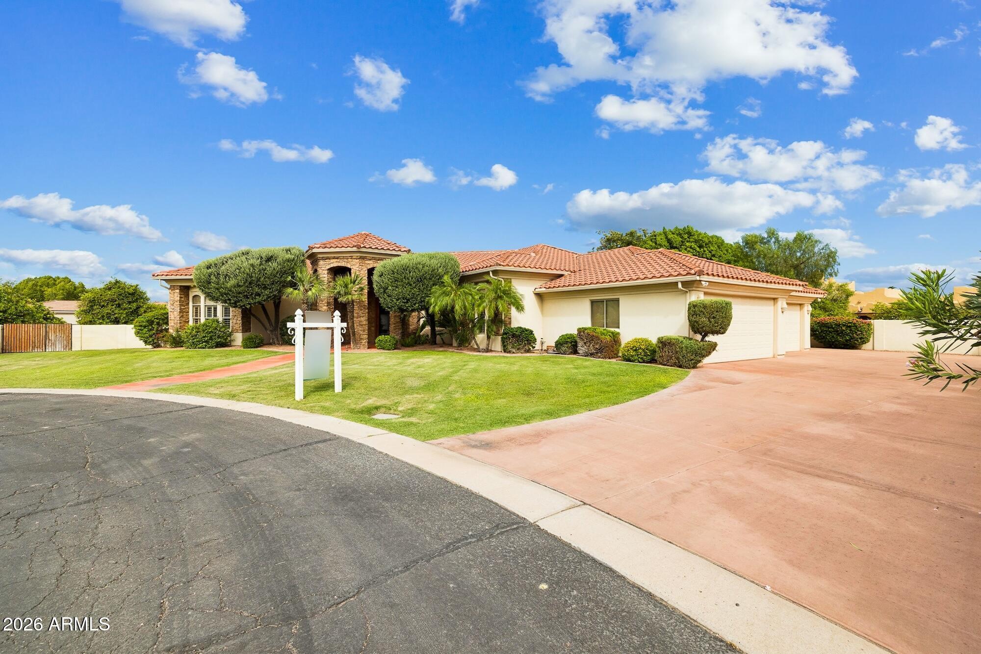 3950 E MCLELLAN Road 15