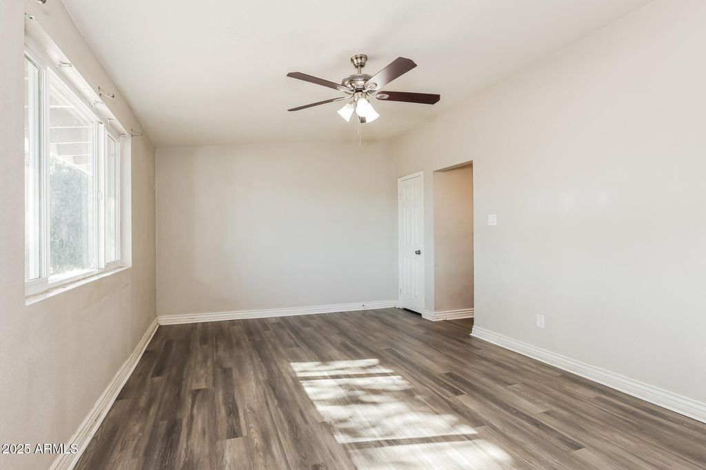 Photo of 7460 W Cinnabar Avenue, Peoria, AZ 85345 (MLS # 6958778)