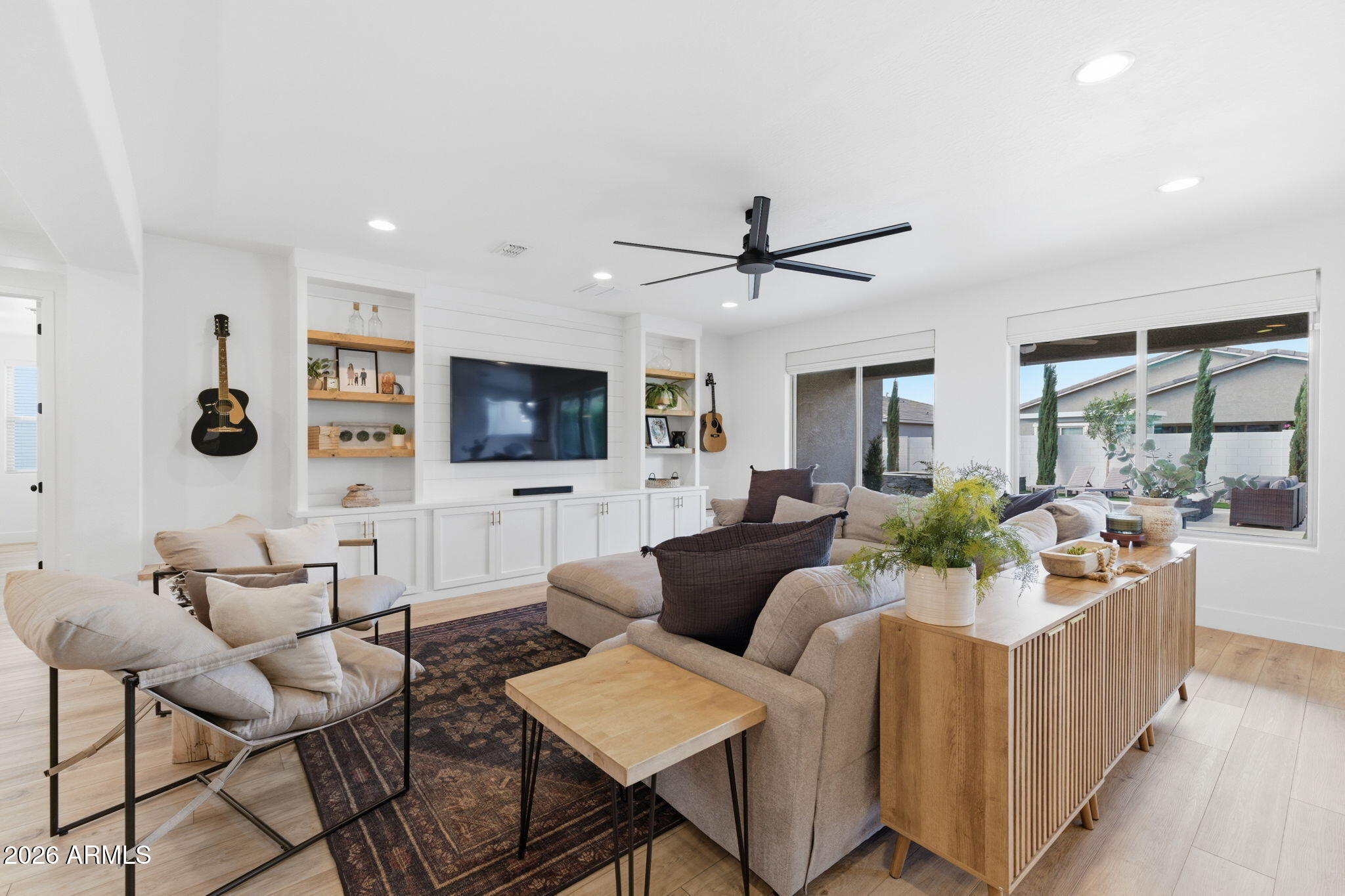 10250 E SEISMIC Avenue