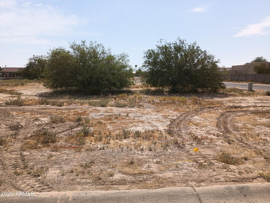 Photo of 15899 S Kona Circle #811, Arizona City, AZ 85123 (MLS # 6895471)