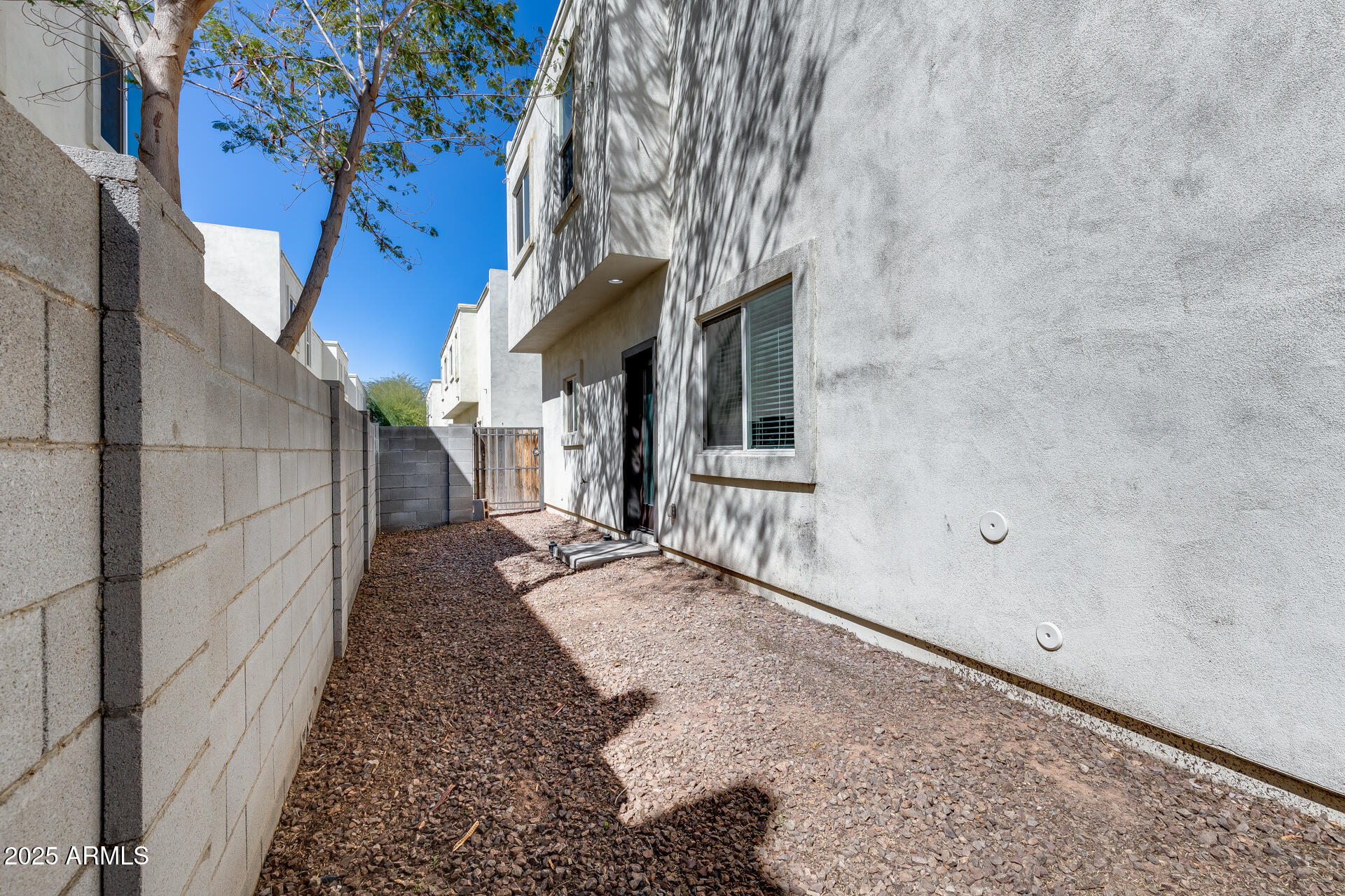 2000 N 36TH Street 21