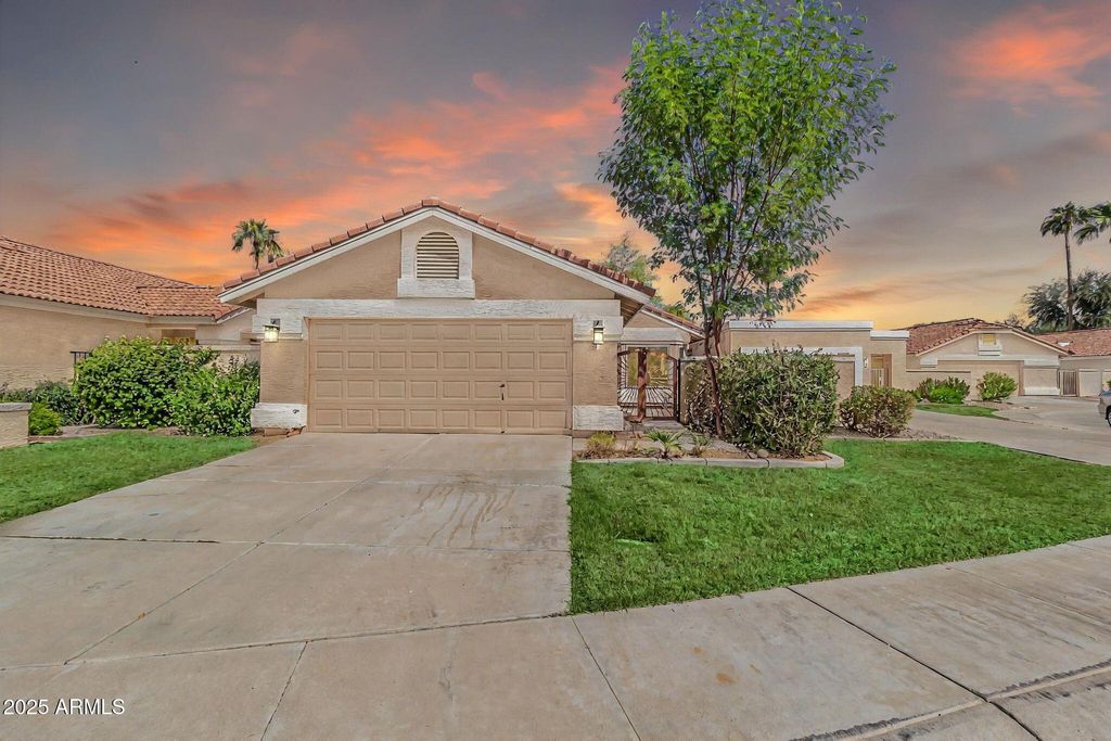 Photo of 918 W Barbados Drive, Gilbert, AZ 85233 (MLS # 6928956)