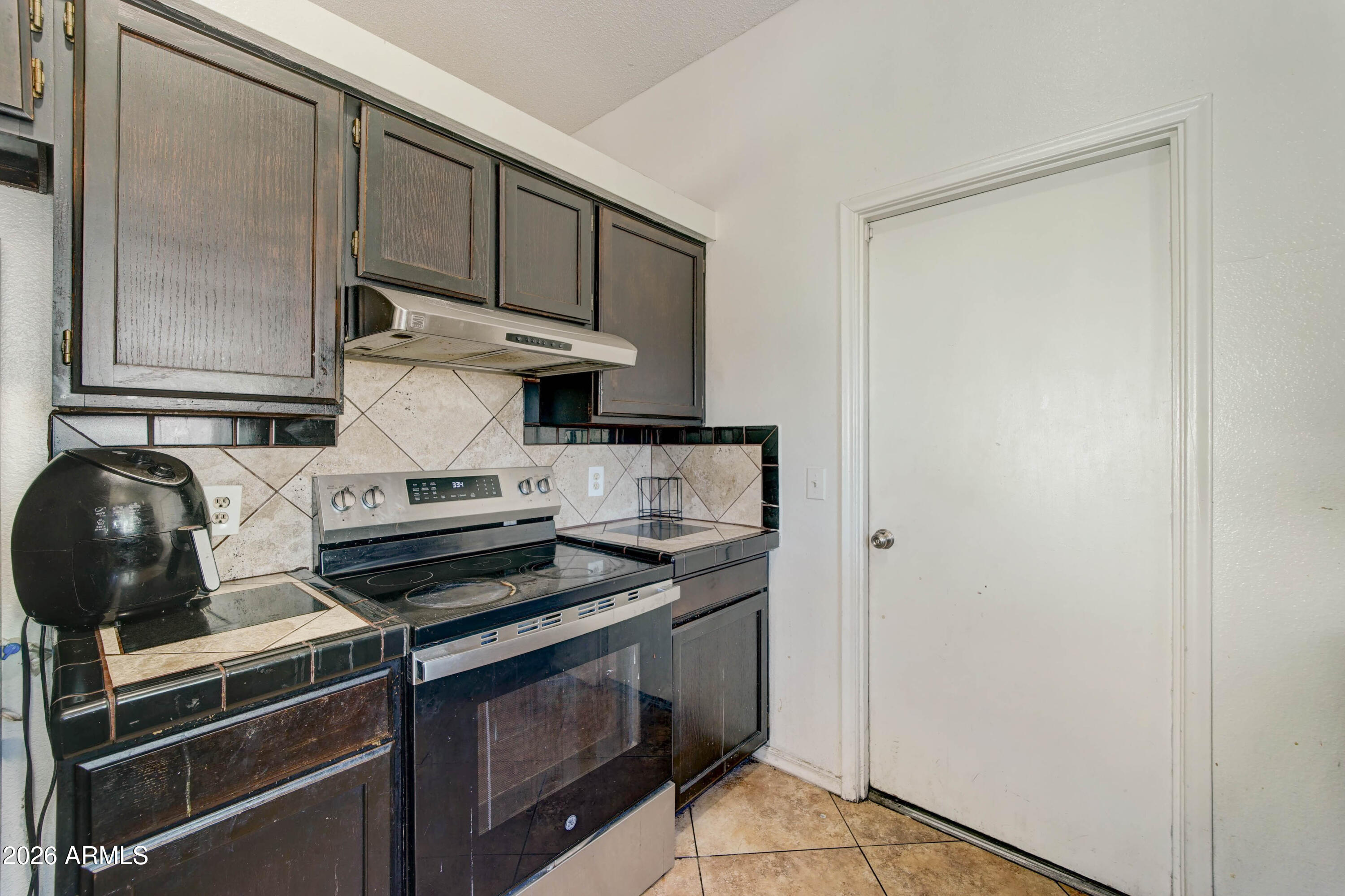 10002 W Mariposa Street