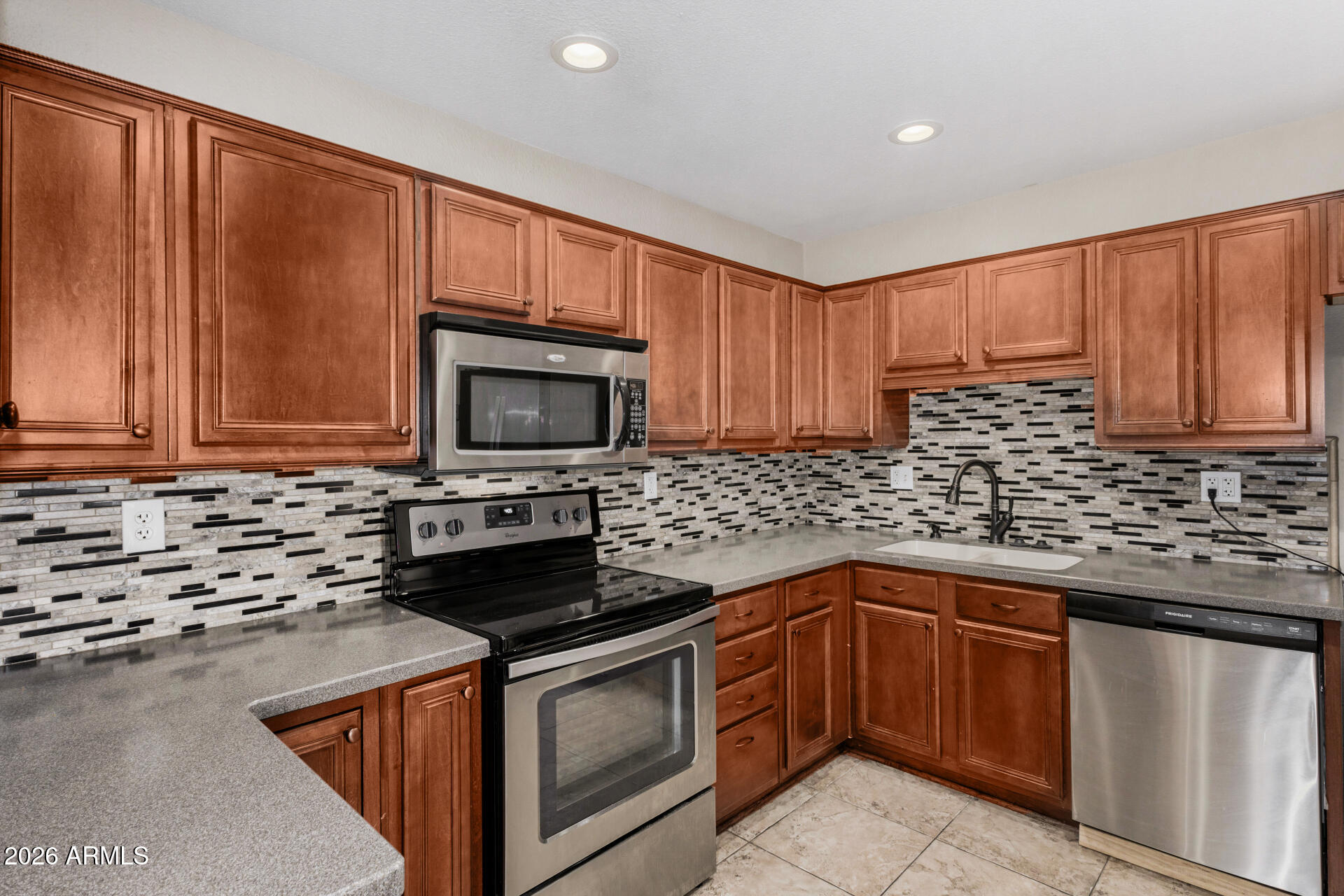 11430 N BLUE RIDGE Drive