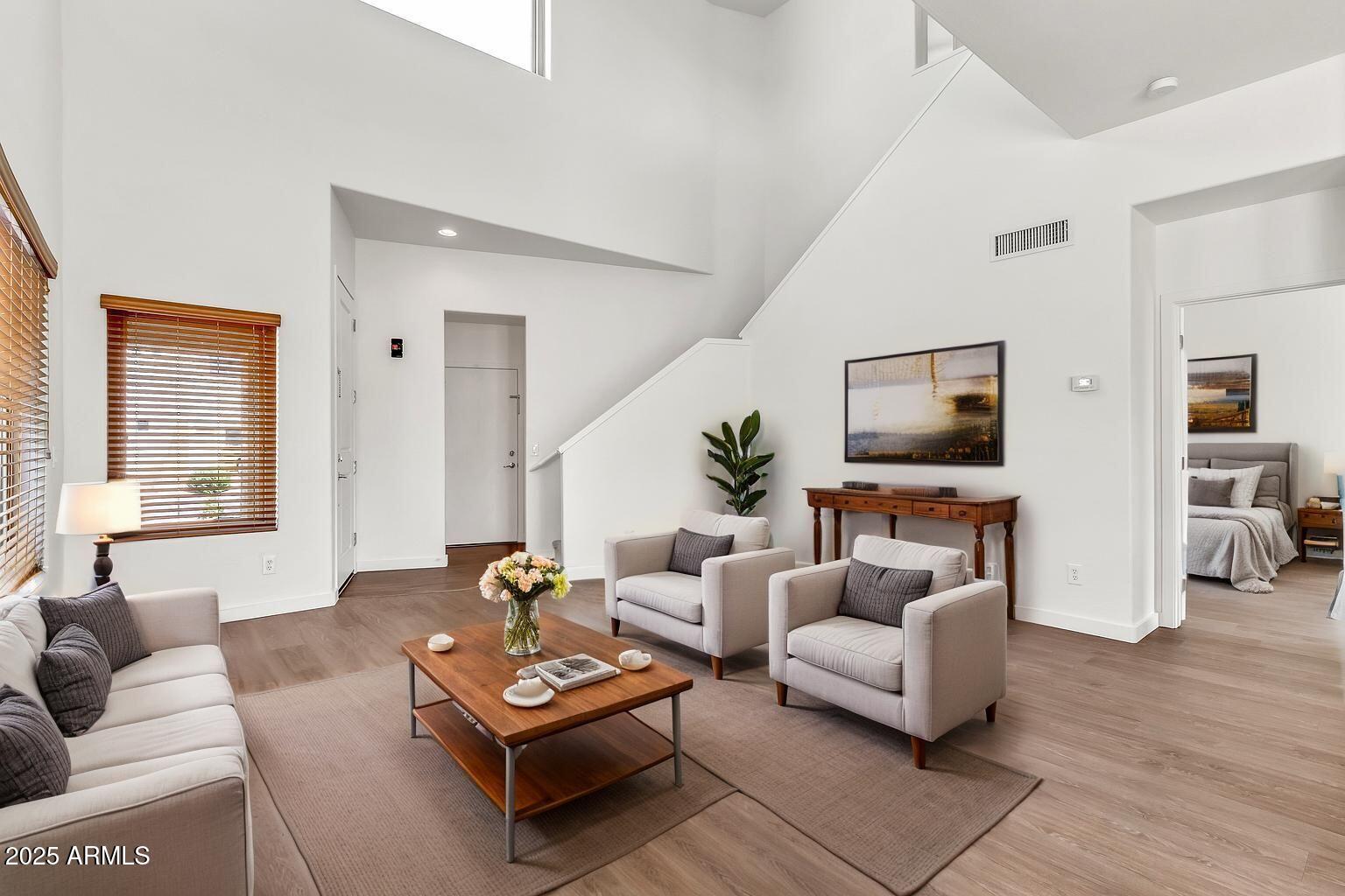 544 N ALMA SCHOOL Road 28