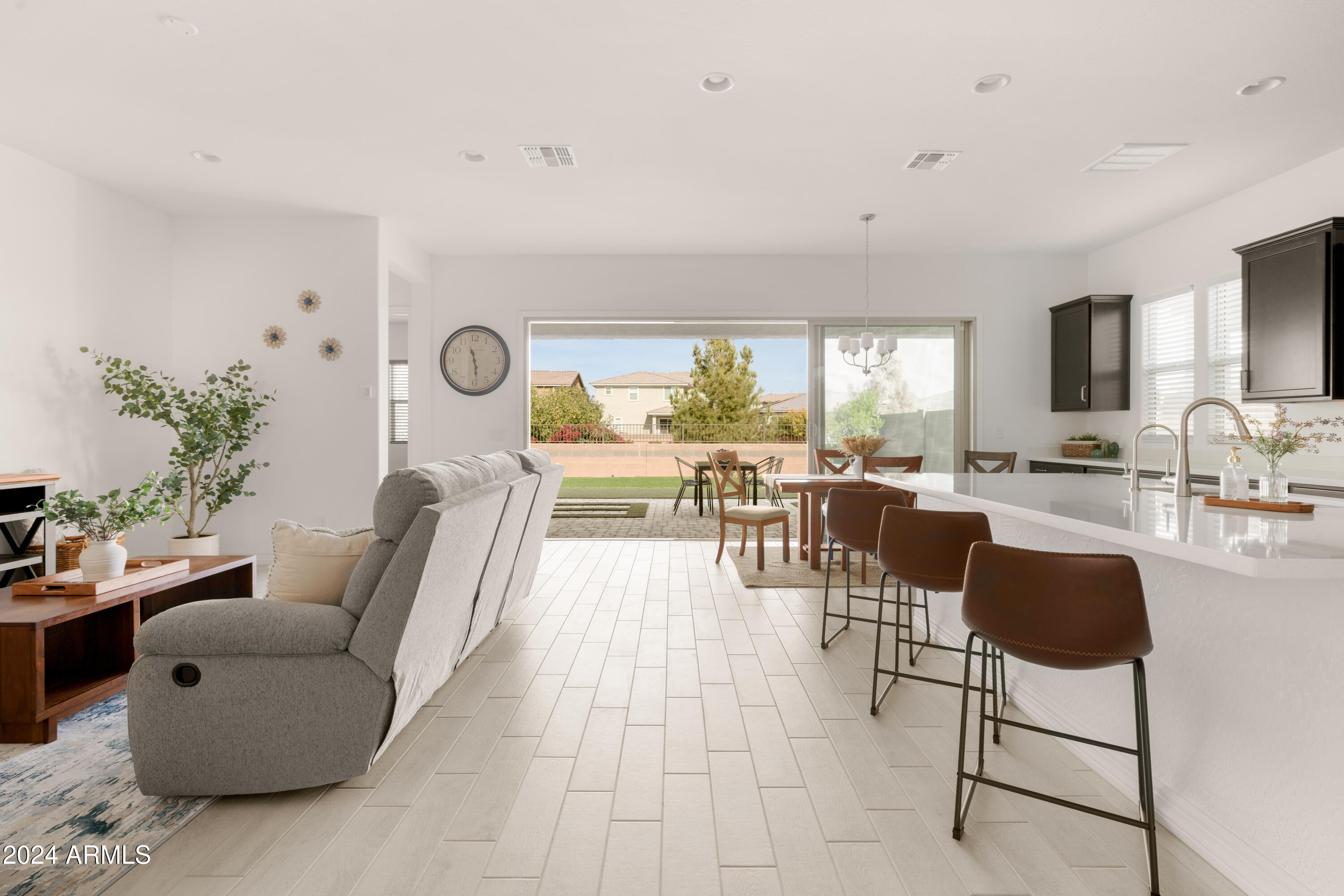 20948 E ARROWHEAD Trail