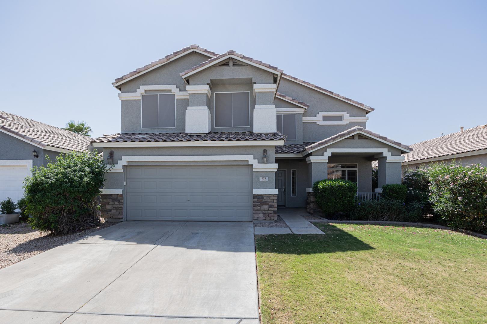 873 W Tremaine Avenue