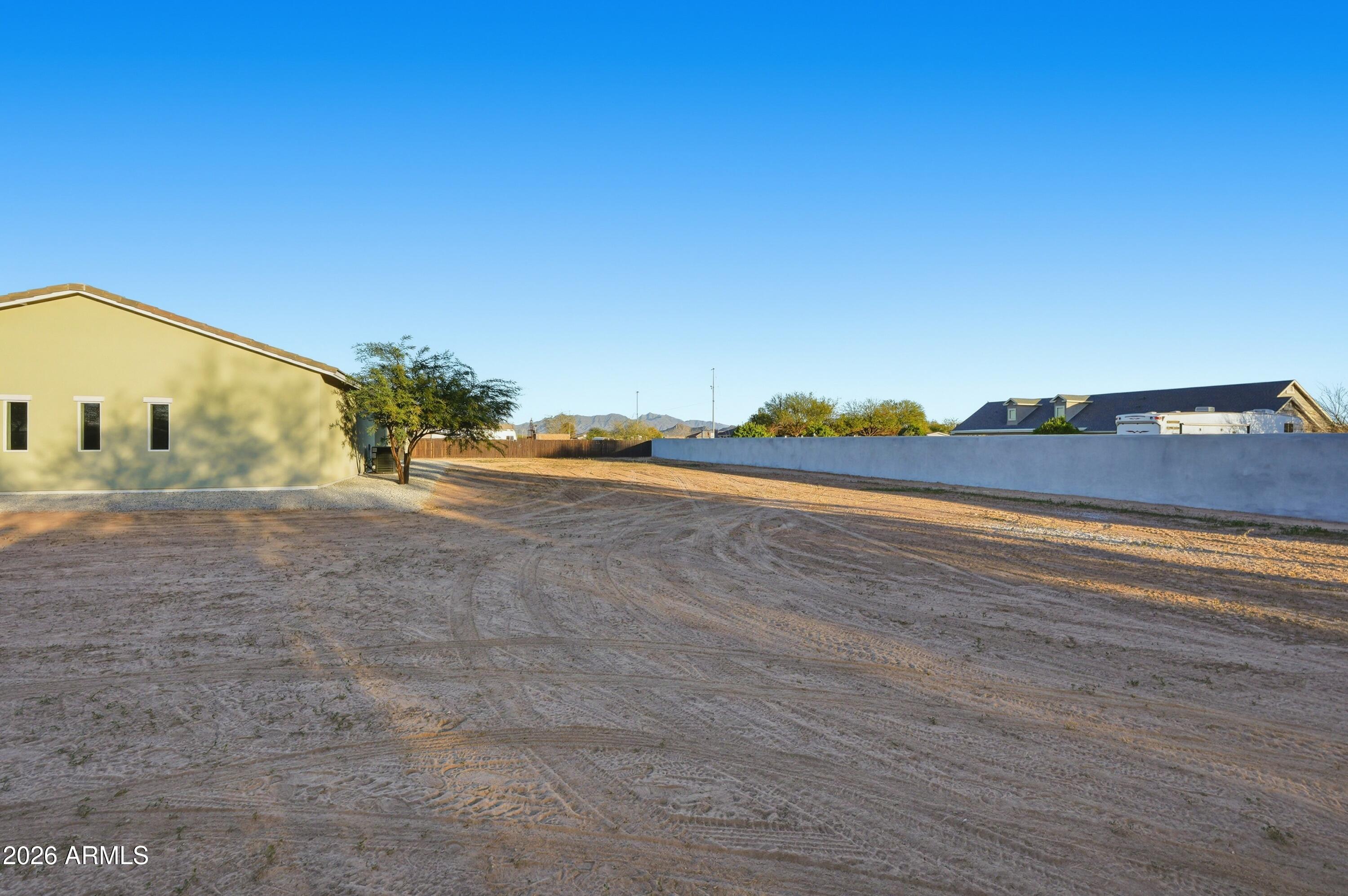 21035 W OCOTILLO Avenue