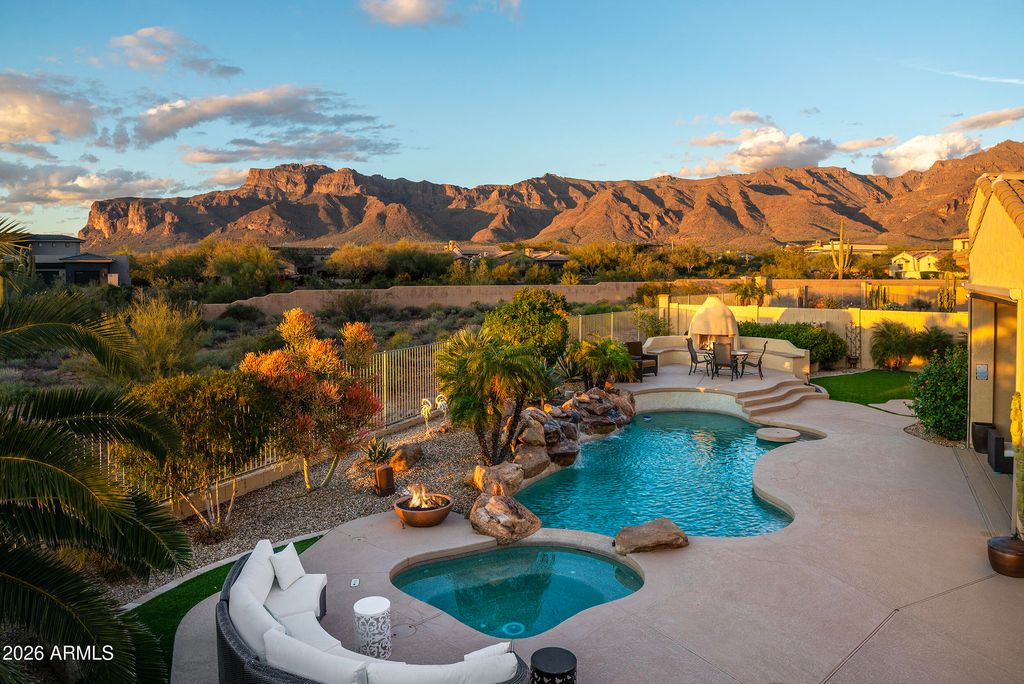 Photo of 8388 E Twisted Leaf Drive, Gold Canyon, AZ 85118 (MLS # 6986783)