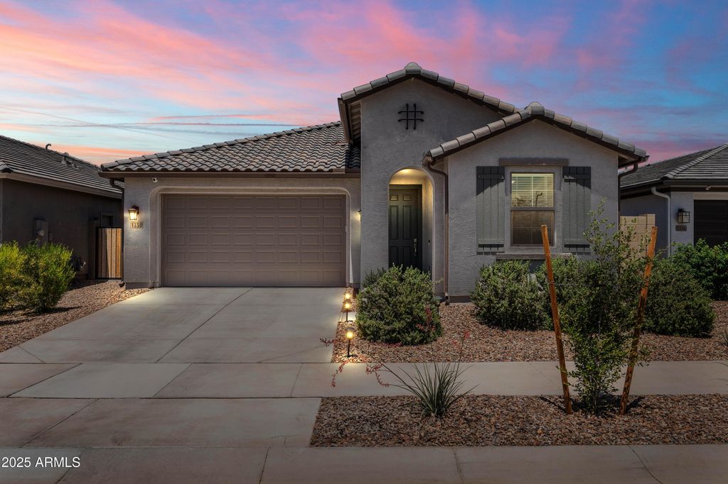 Photo of 1350 W Macaw Drive, Queen Creek, AZ 85140 (MLS # 6962780)