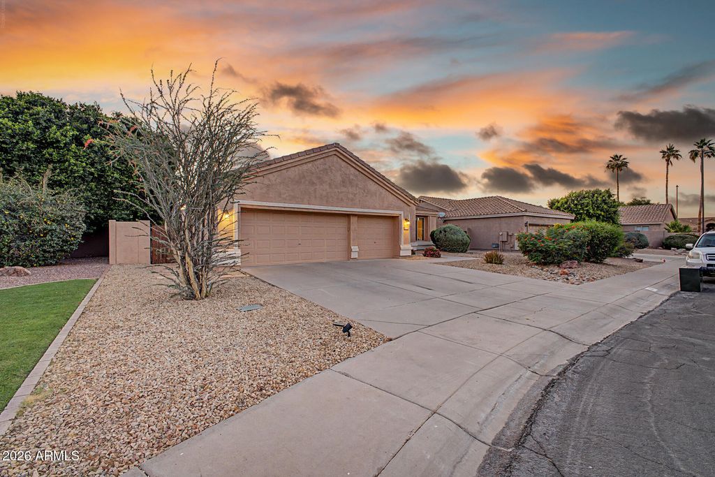 Photo of 260 S Yale Court, Gilbert, AZ 85296 (MLS # 7027288)