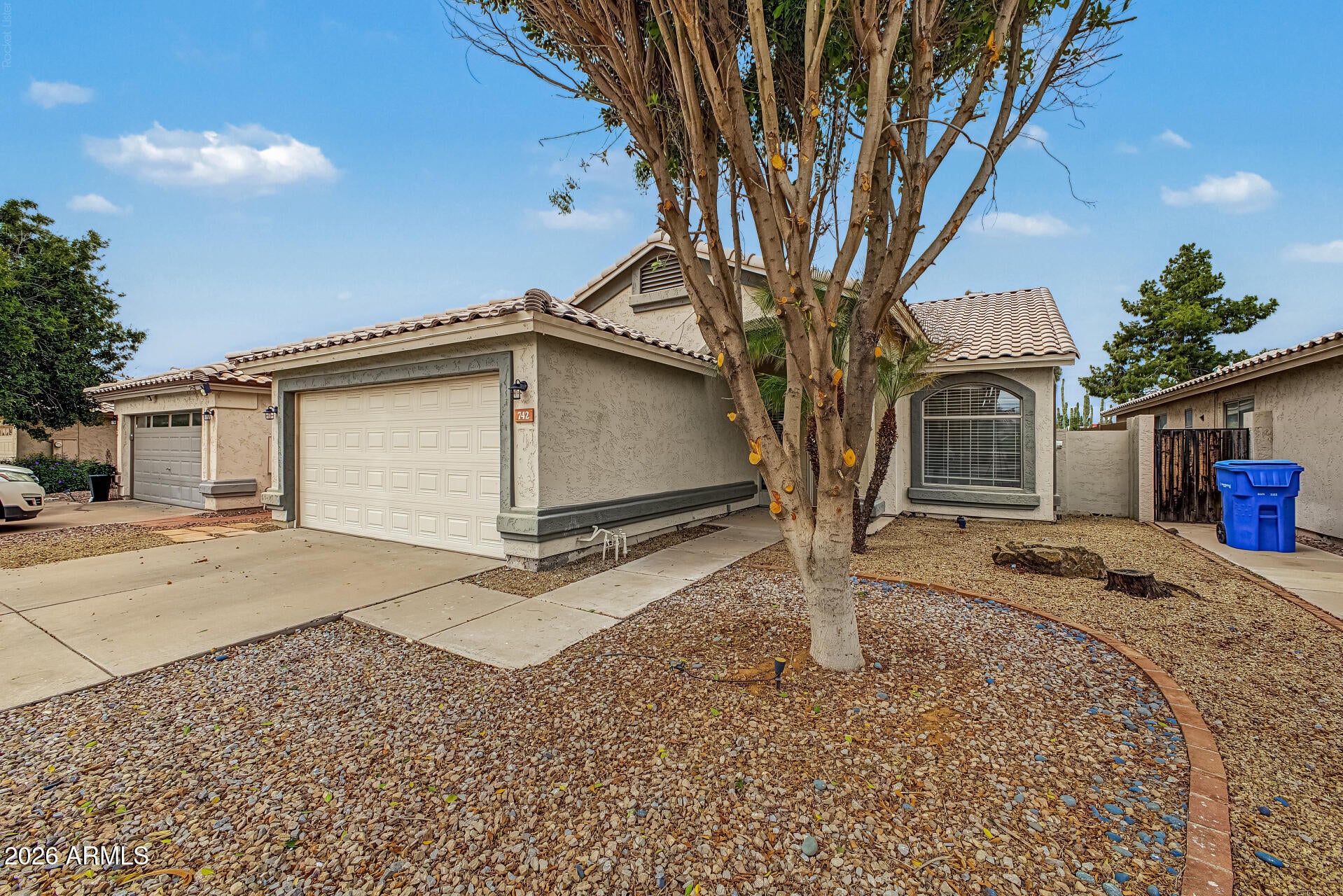 742 N HARMONY Avenue