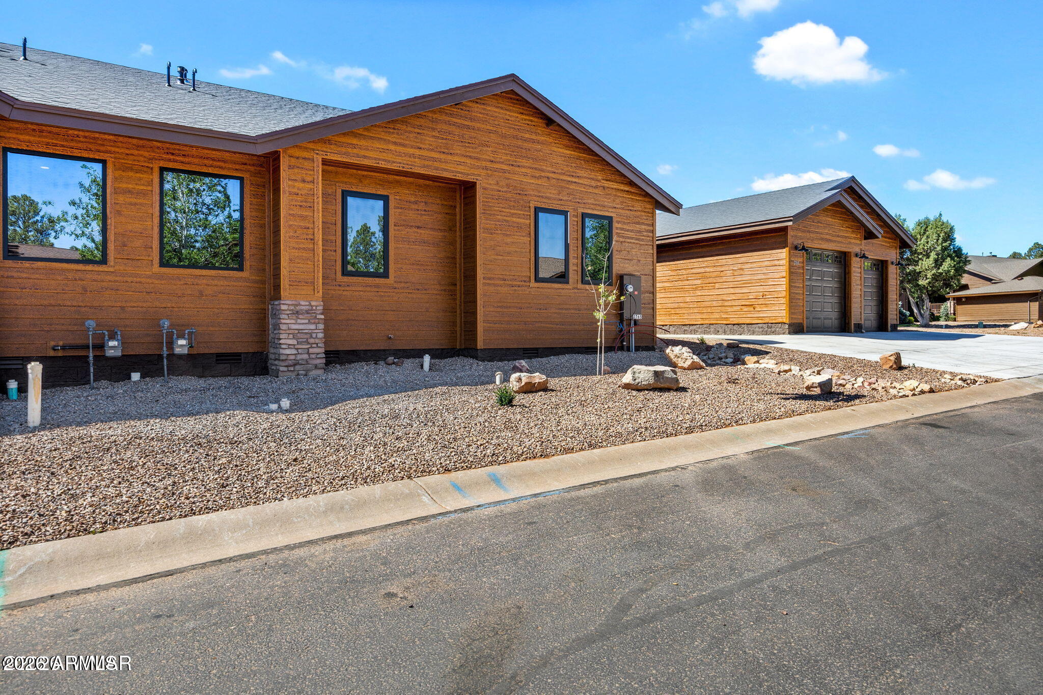 2765 W VILLA Loop
