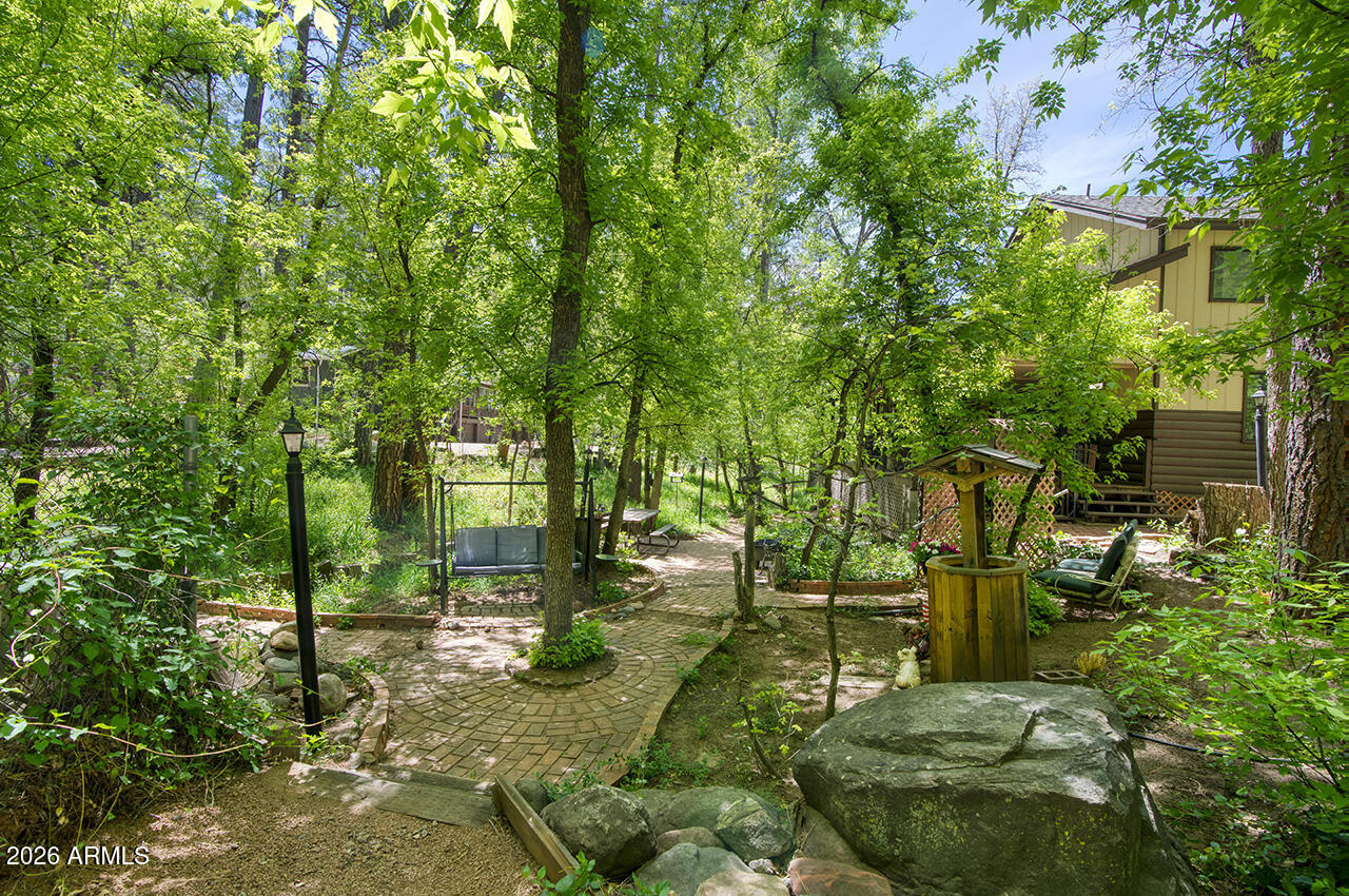 387 W COLUMBINE Road