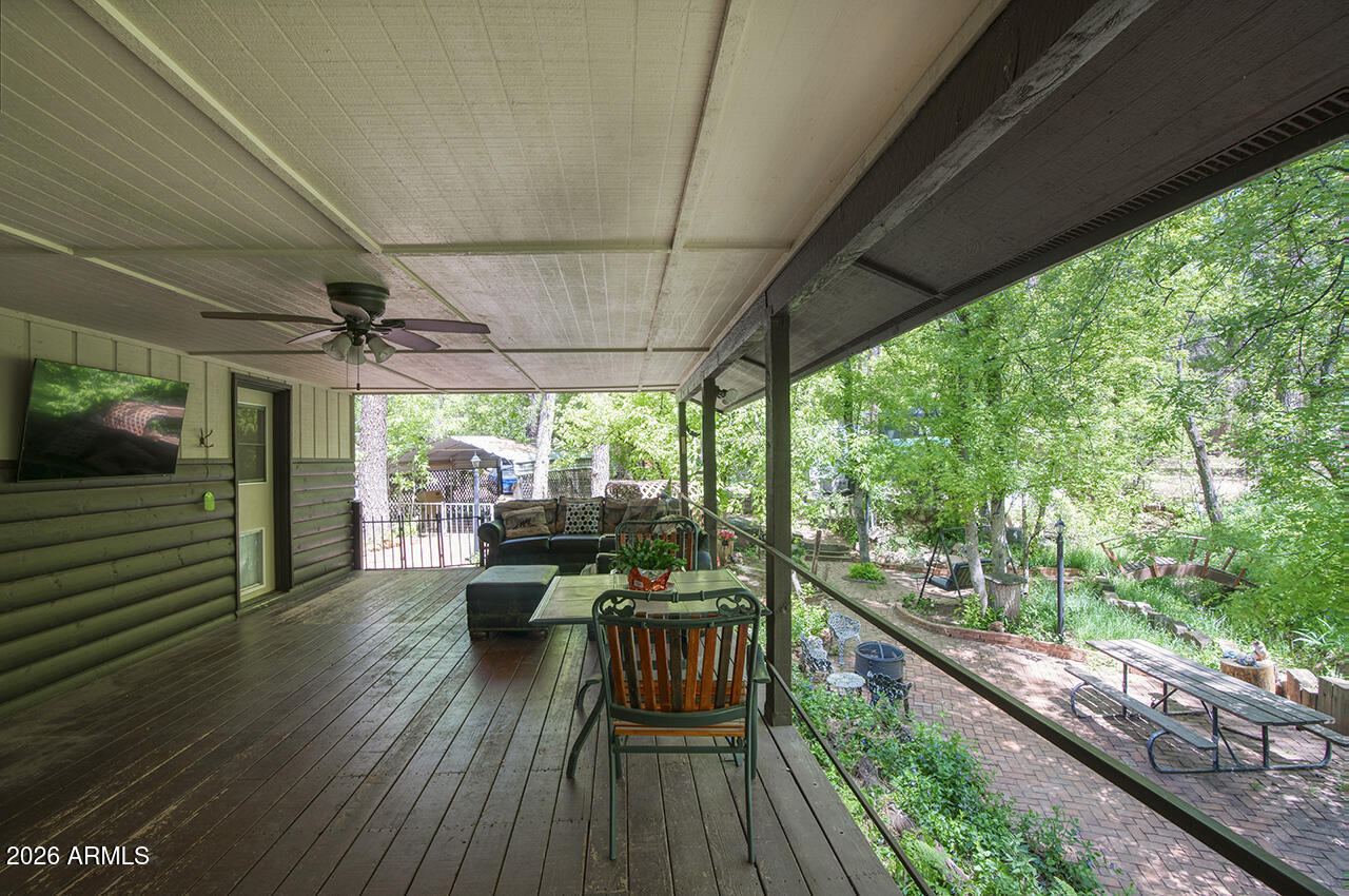 CHRISTOPHER CREEK PARK - Residential