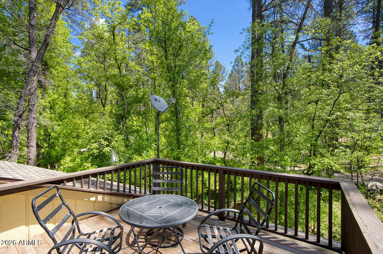 CHRISTOPHER CREEK PARK - Residential