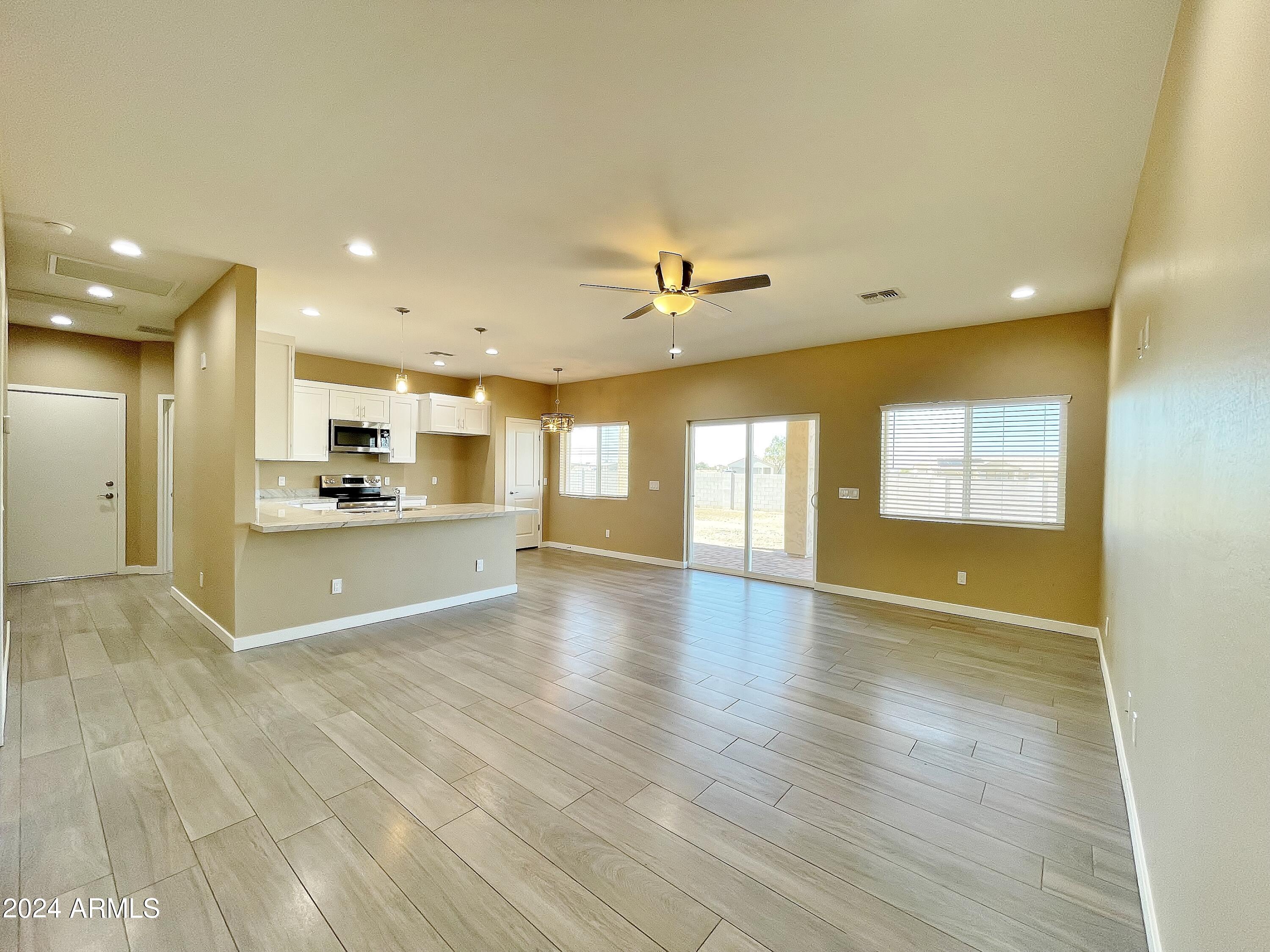 ARIZONA CITY UNIT TWELVE - Residential