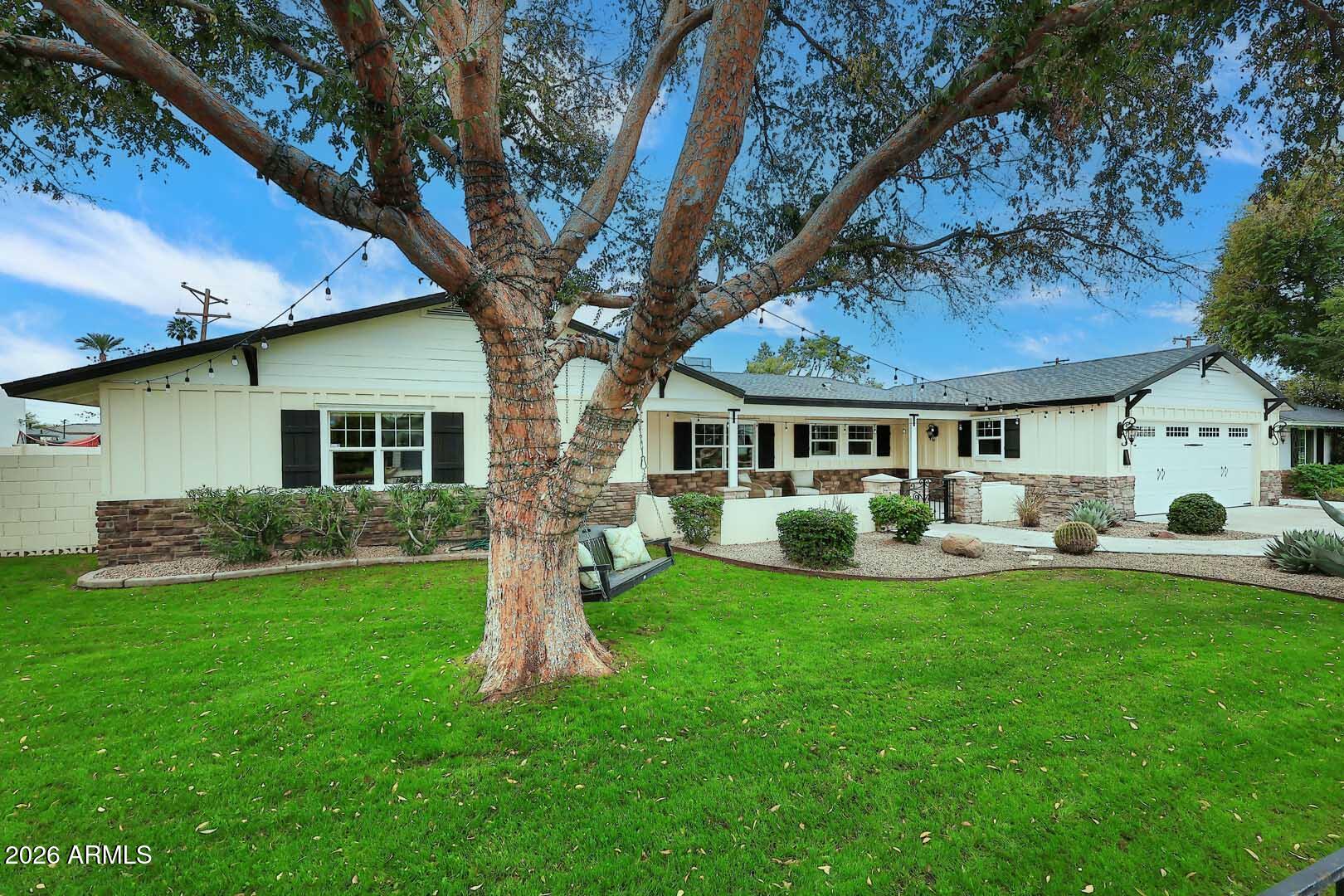 4709 E MULBERRY Drive