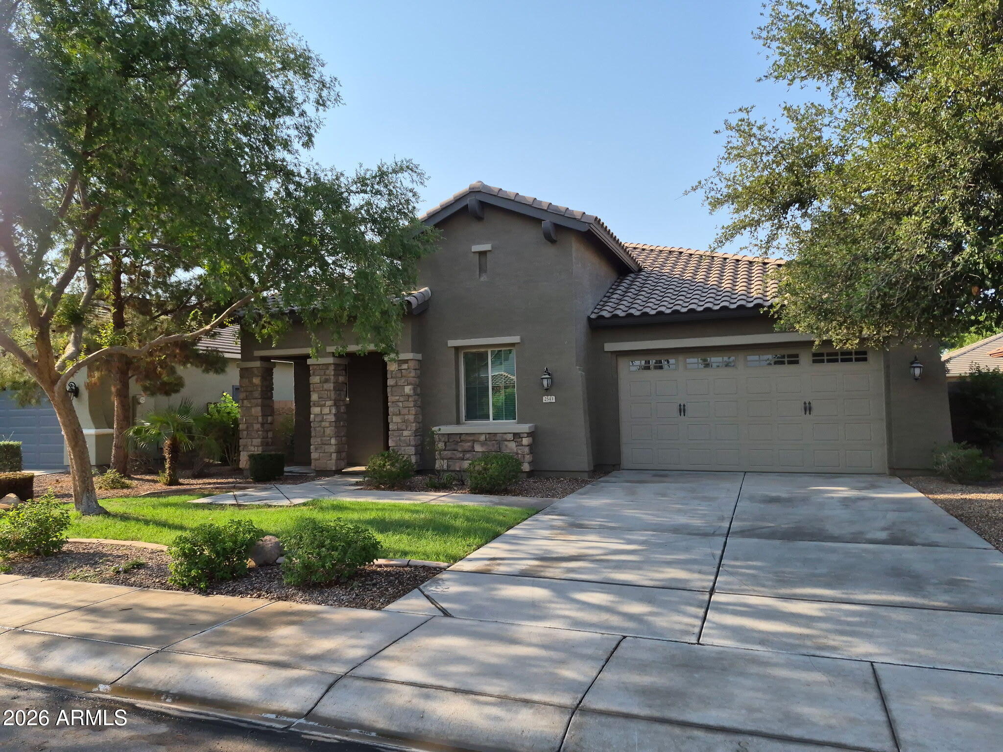 2543 E Penedes Drive