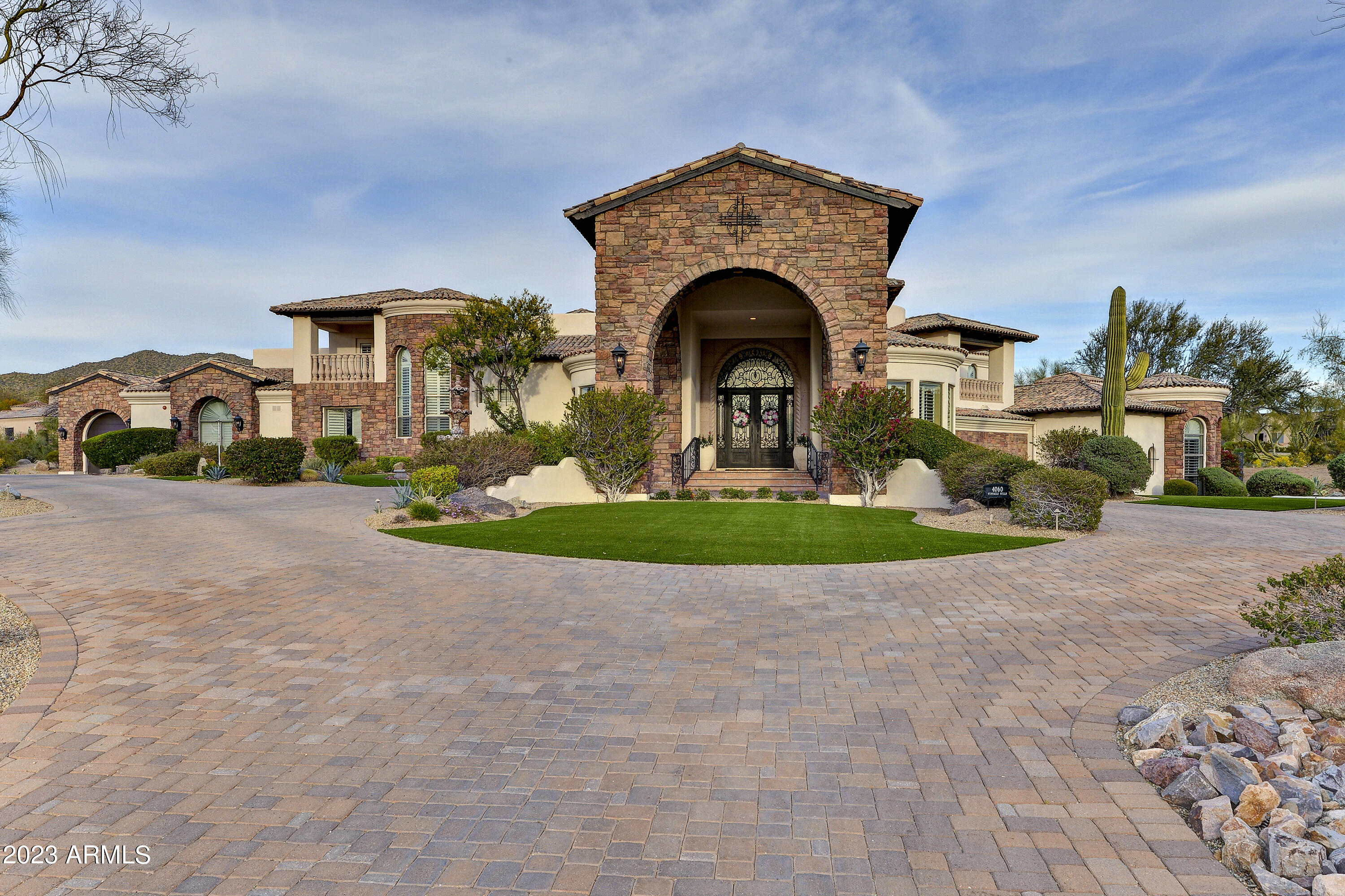 LAS SENDAS - Residential