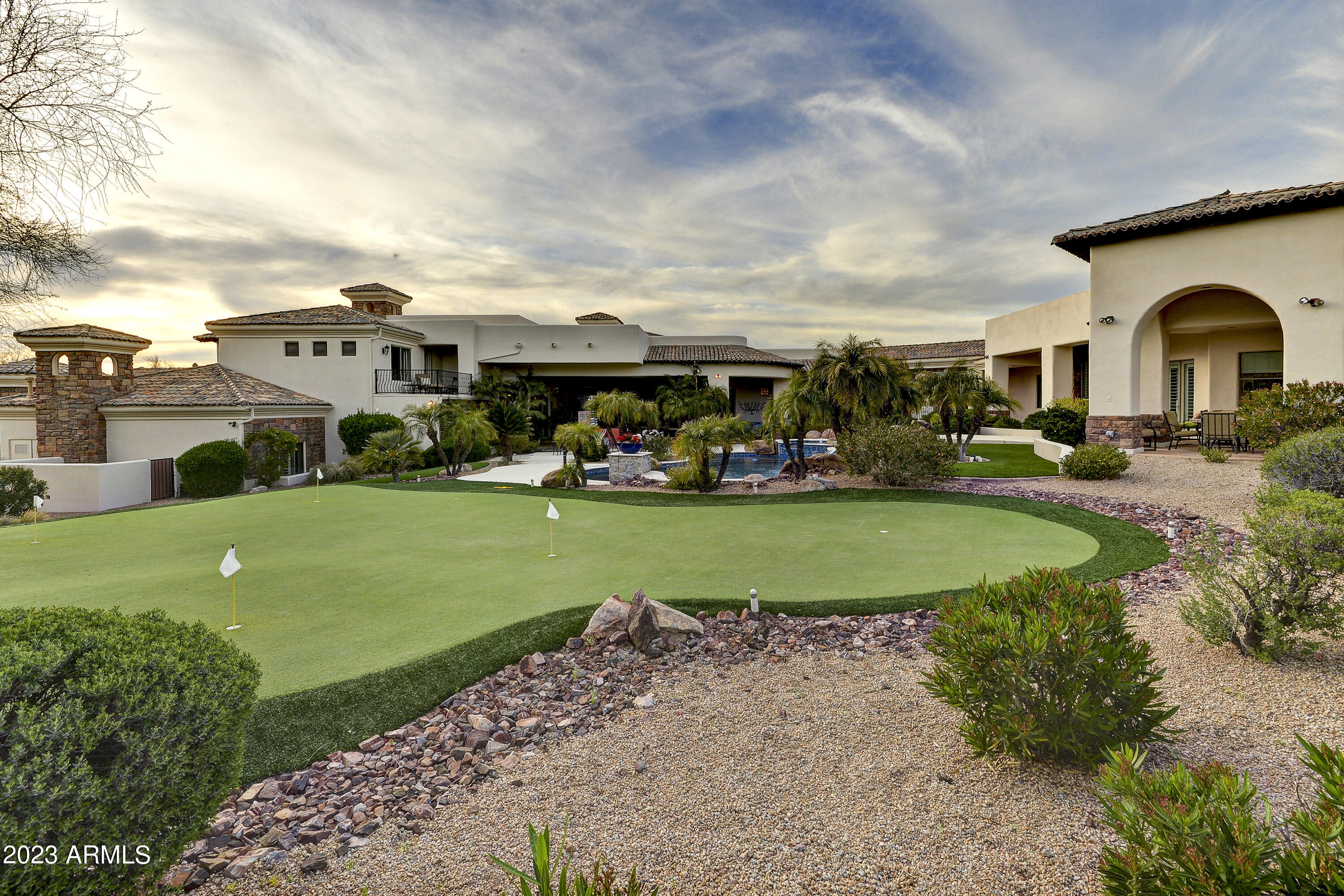 LAS SENDAS - Residential