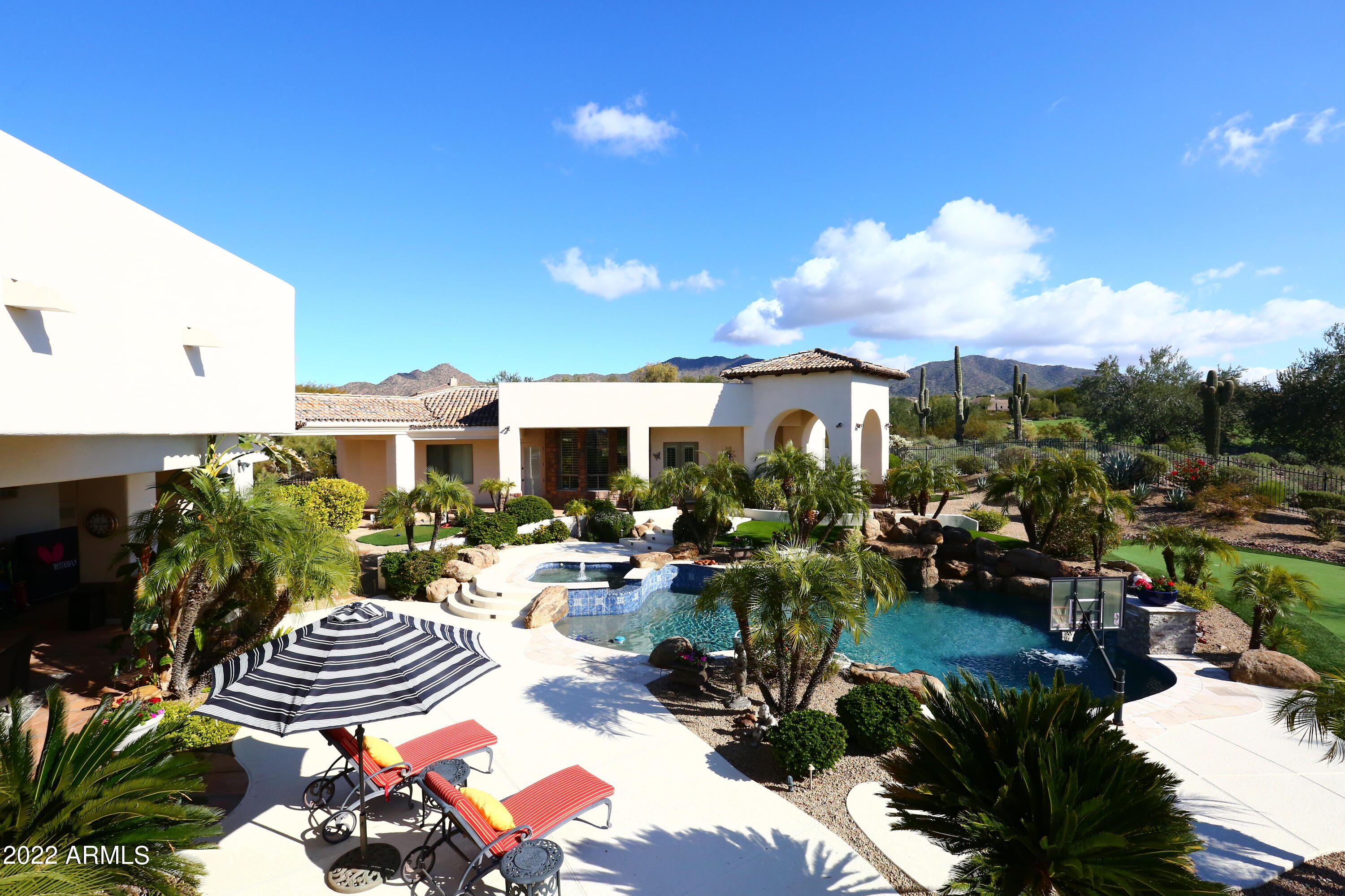 LAS SENDAS - Residential