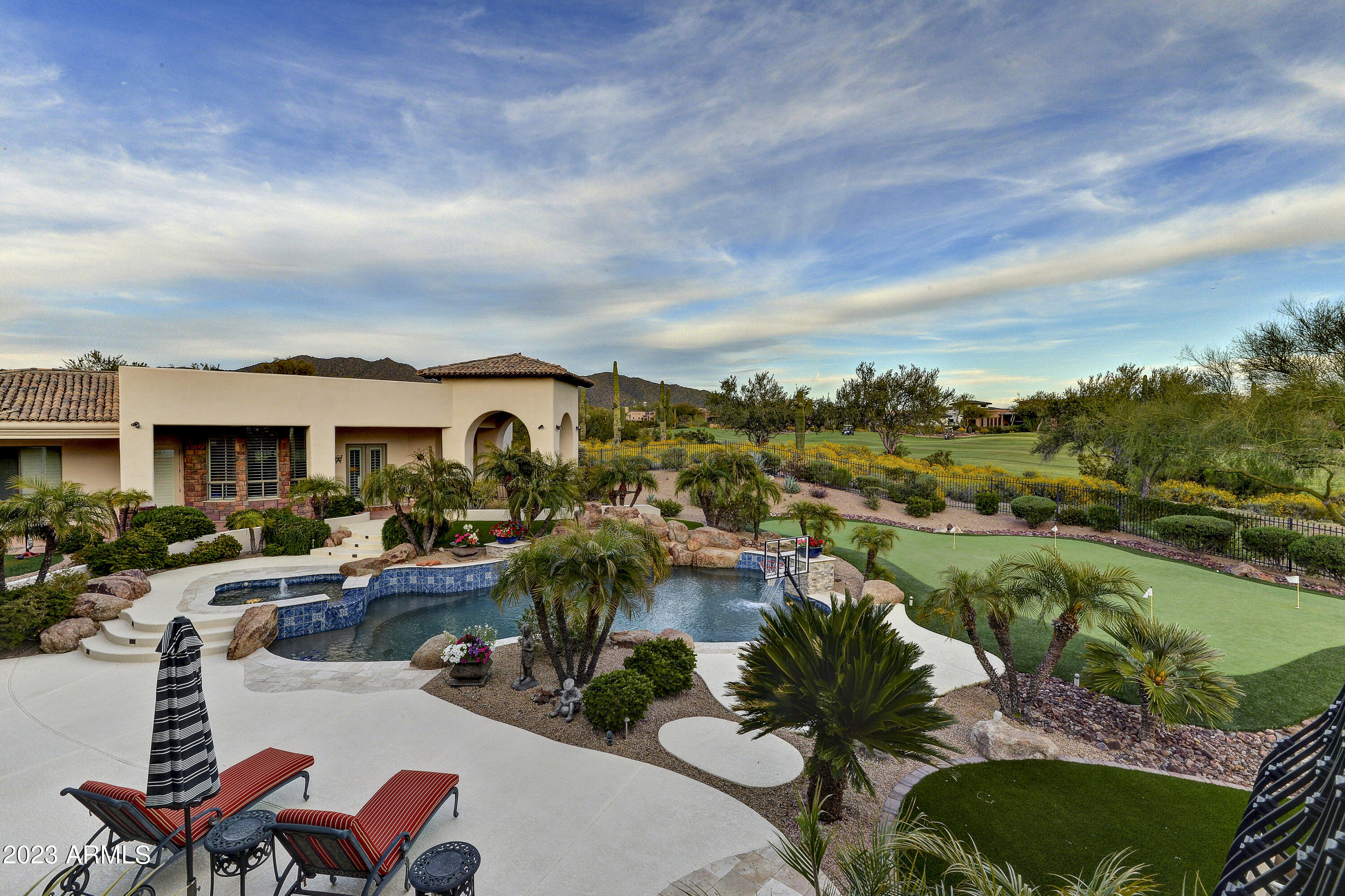 LAS SENDAS - Residential