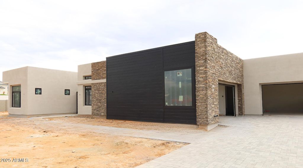 Photo of 6521 E Paradise Drive, Scottsdale, AZ 85254 (MLS # 6937696)