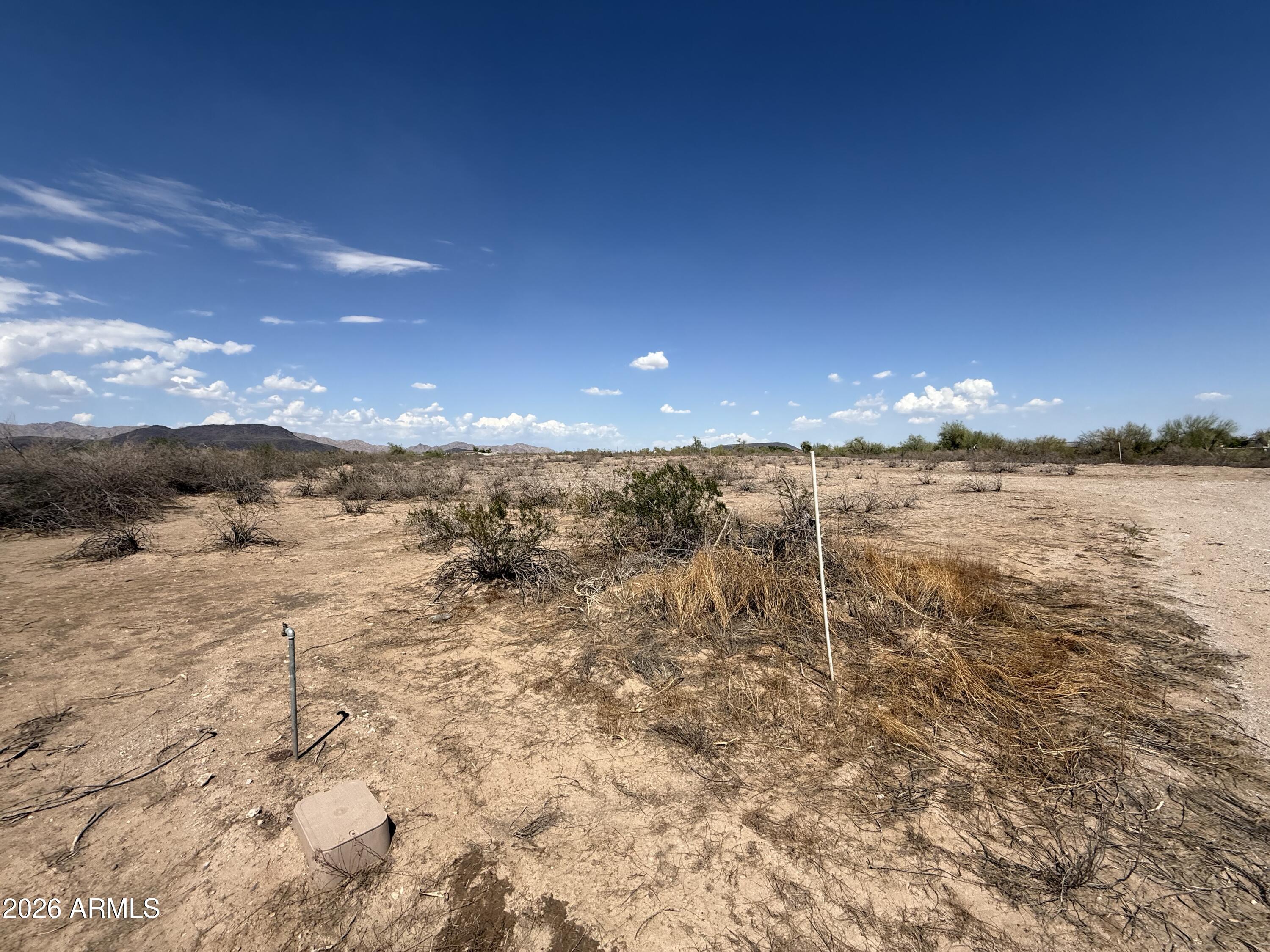 390XX E Orangewood Road N _