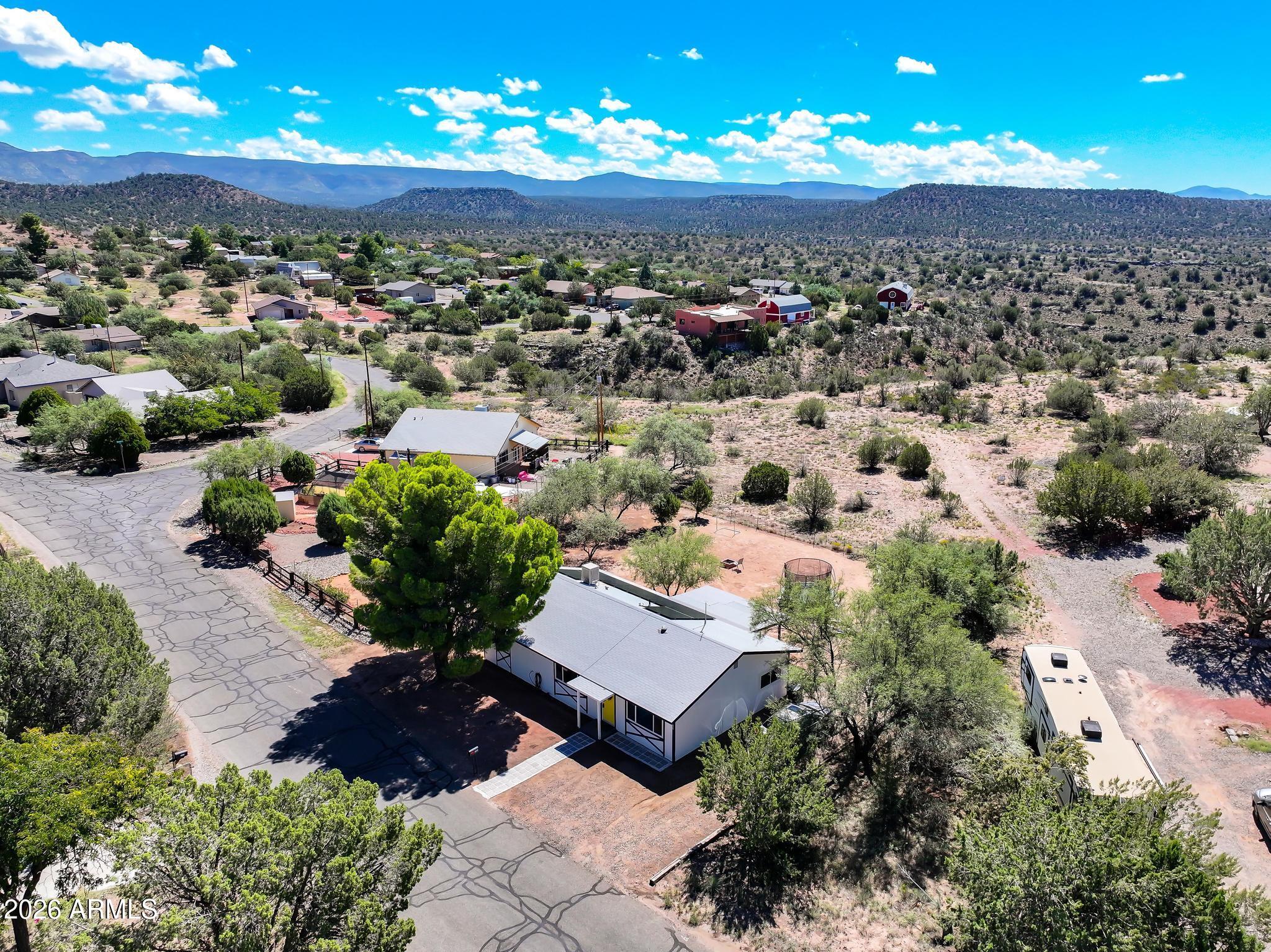 4585 E VALLEY Lane