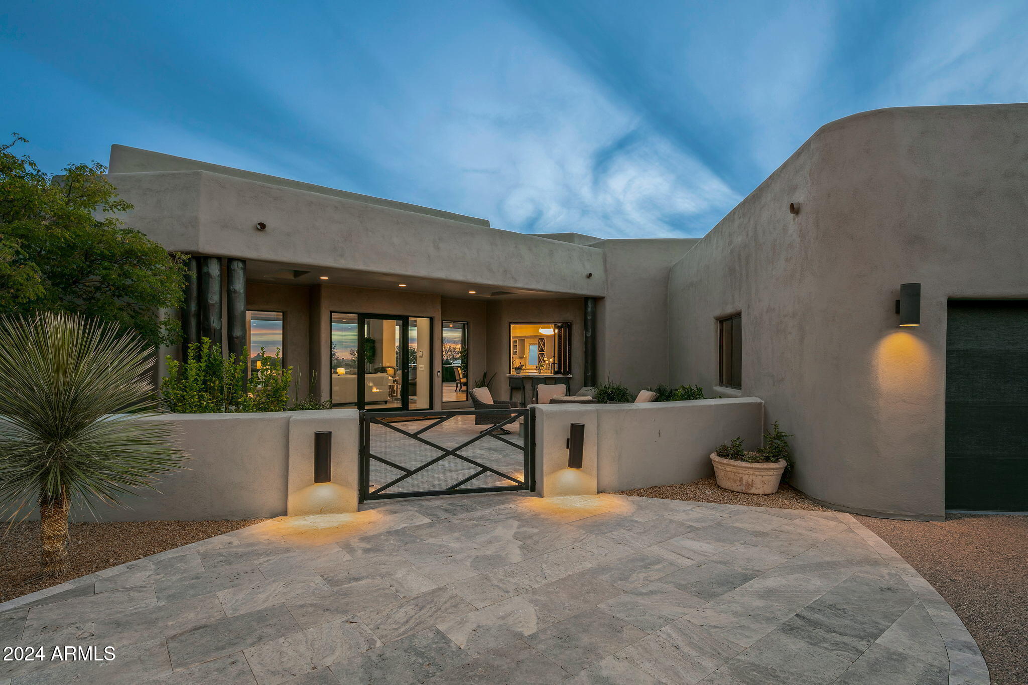 10119 E HORIZON Drive