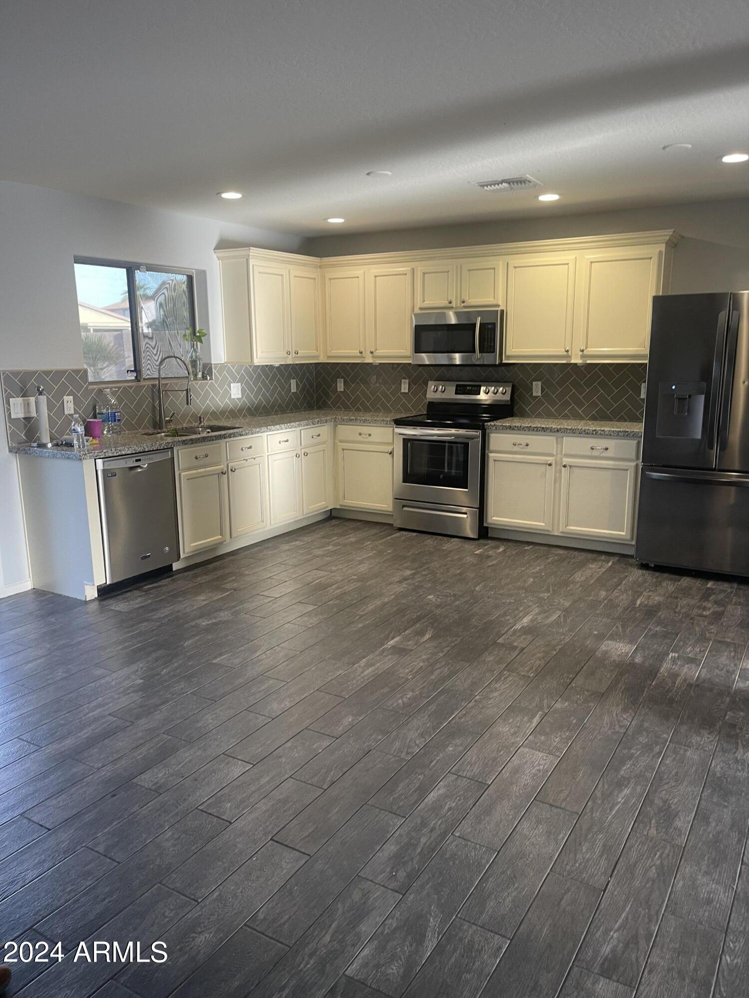 7386 S MORNING DEW Lane