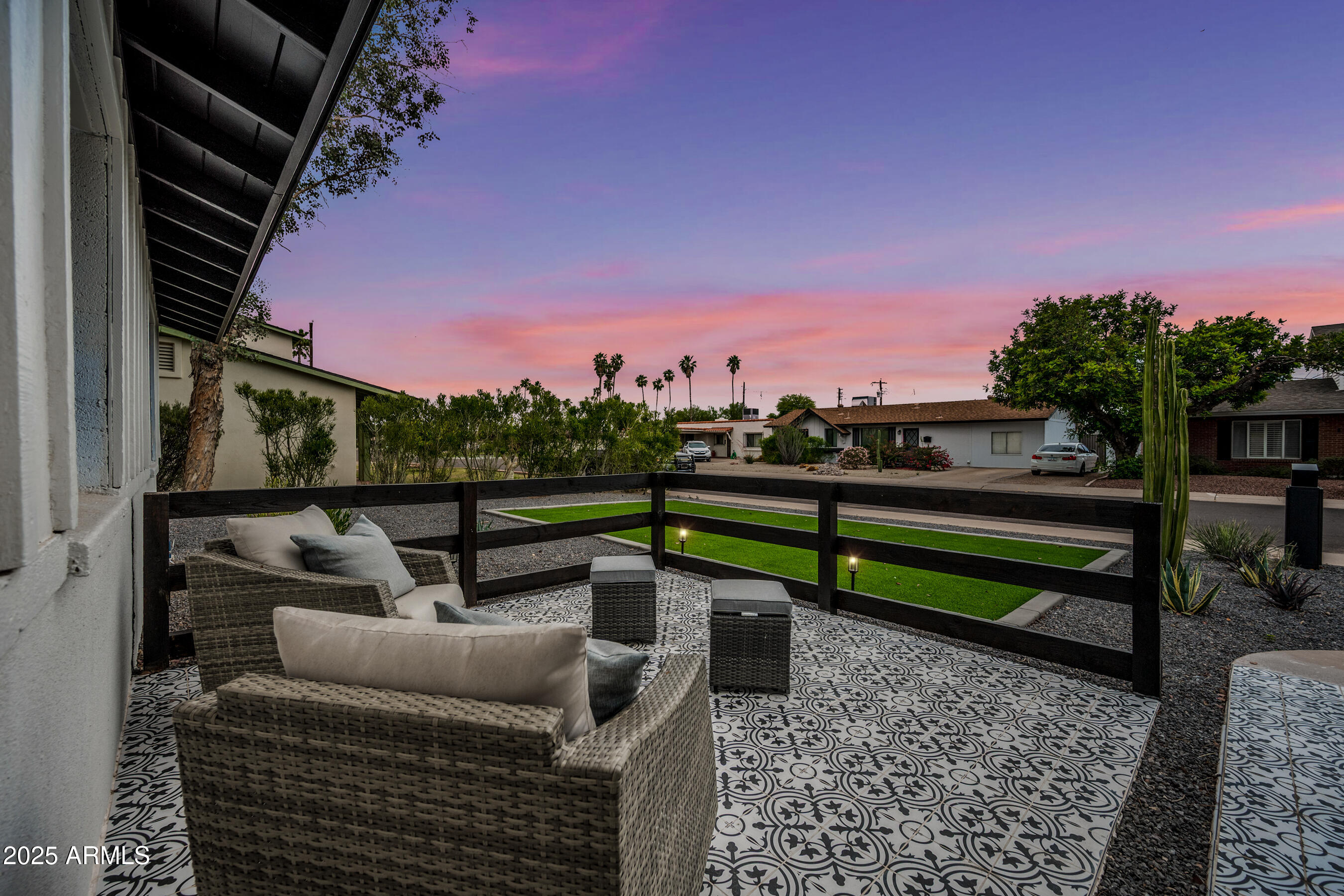8544 E HEATHERBRAE Drive