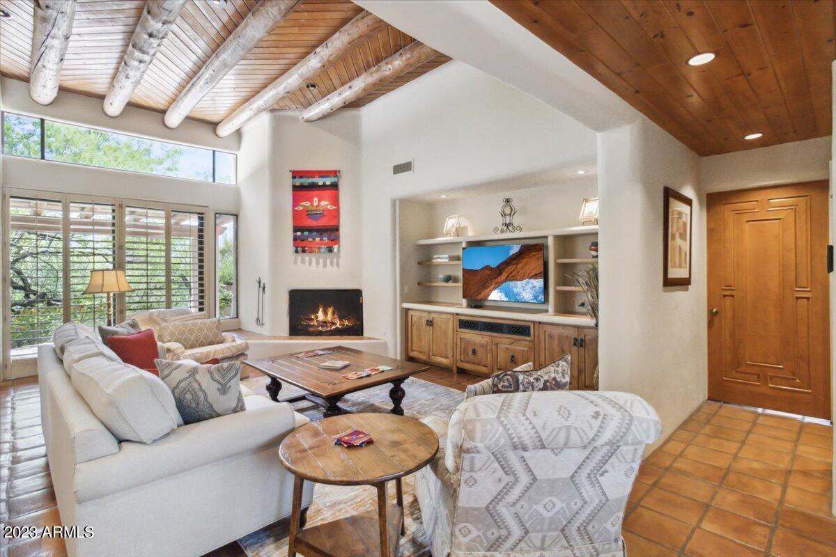 1613 N QUARTZ VALLEY Road