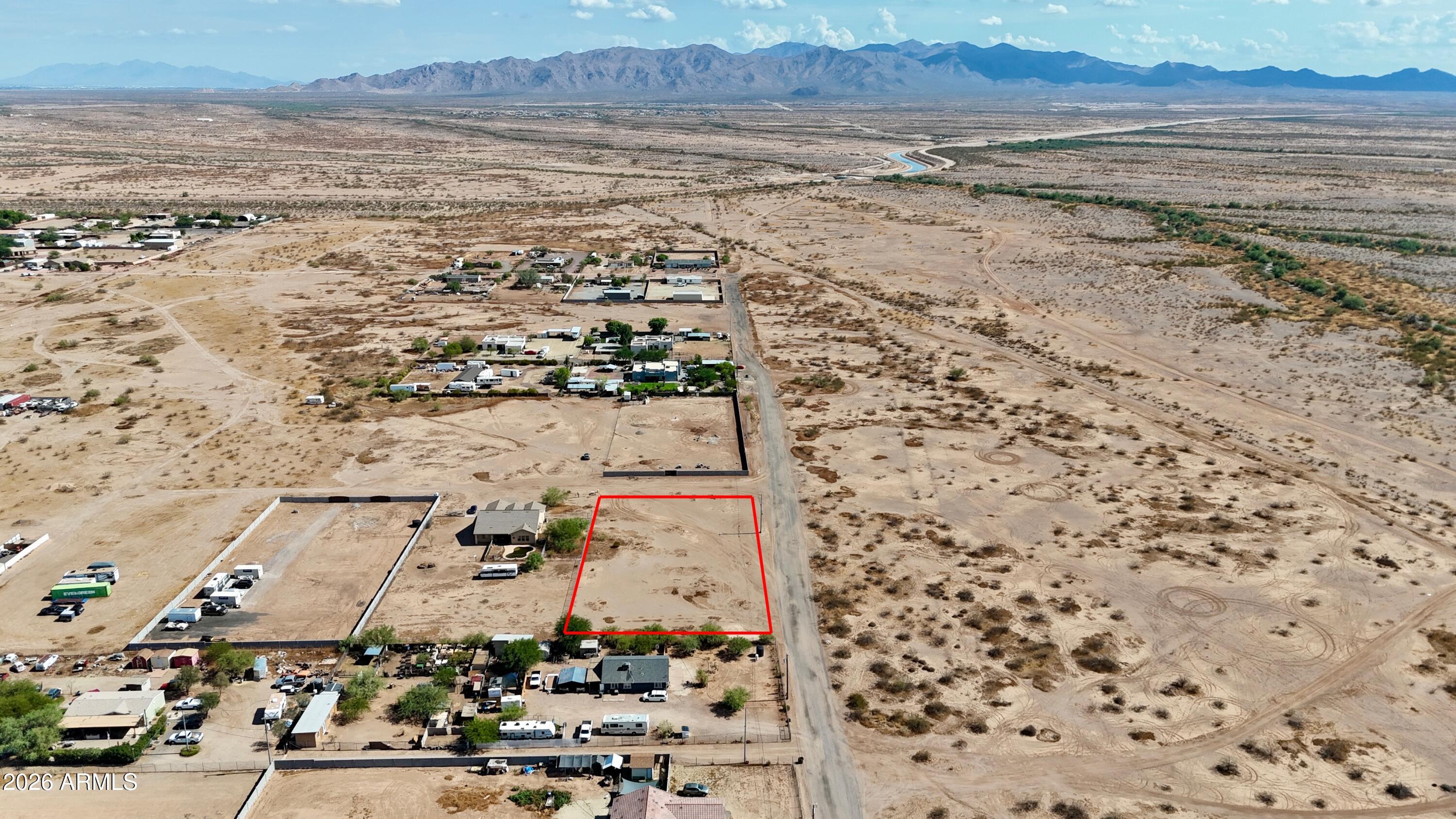 22240 W MCARTHUR Road 0