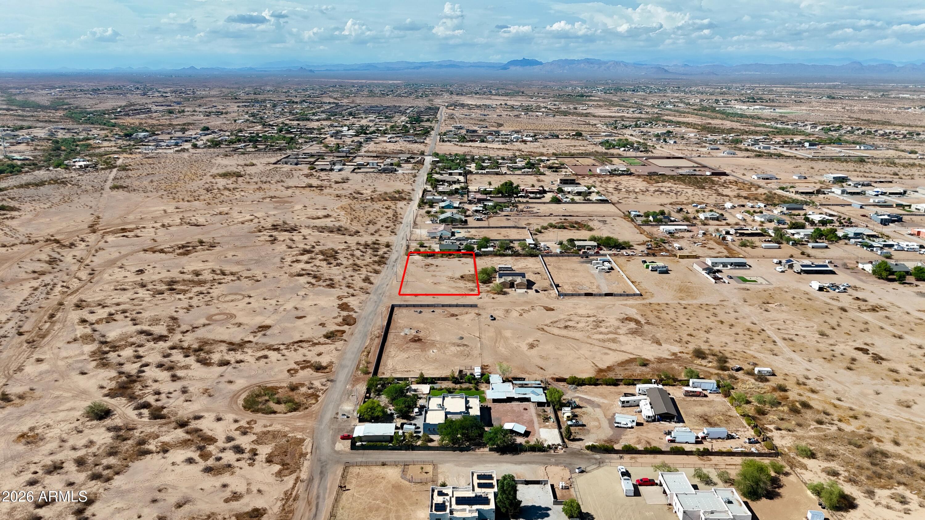 22240 W MCARTHUR Road 0