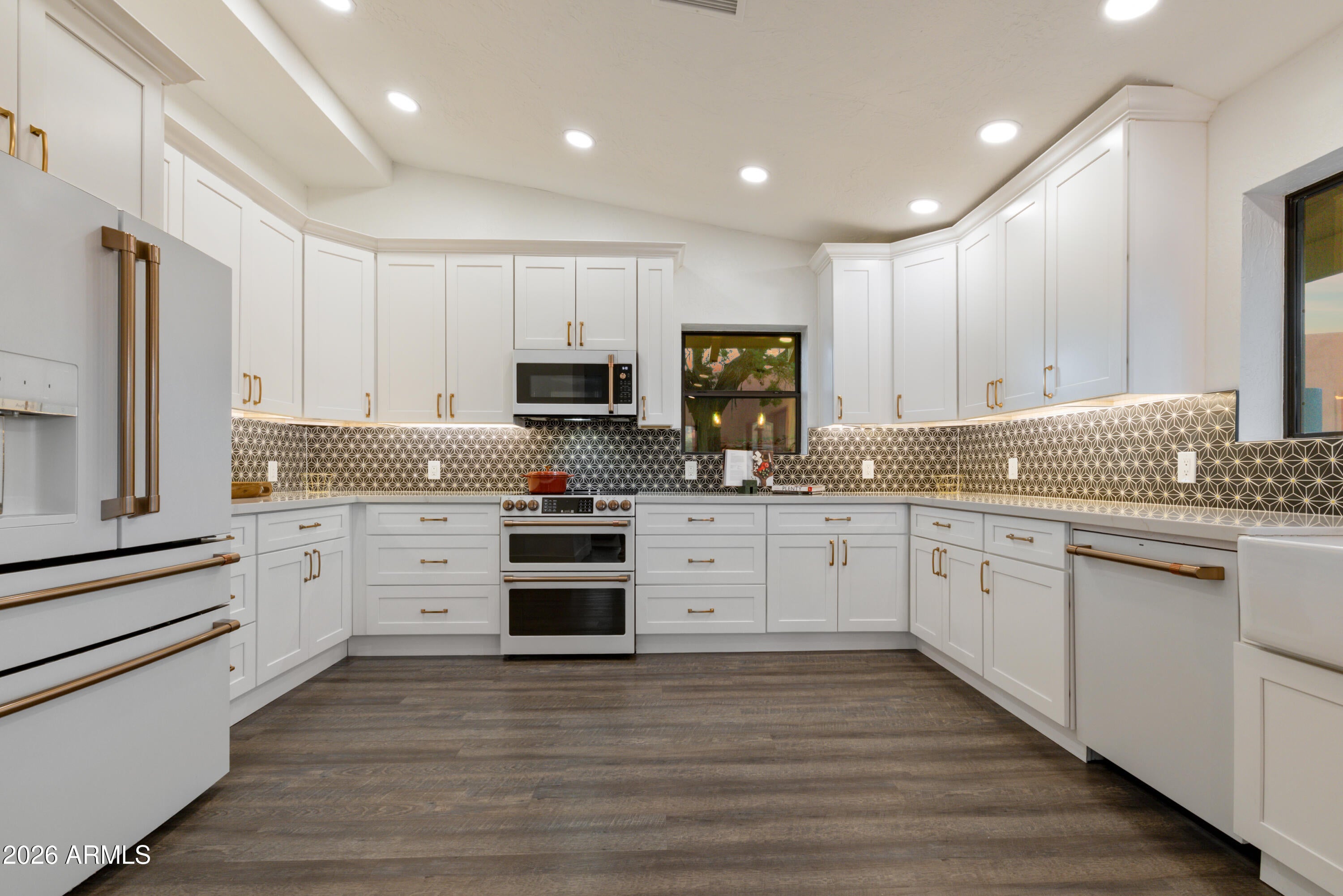 FOOTHILLS SOUTH UNIT 1 AMD - Residential