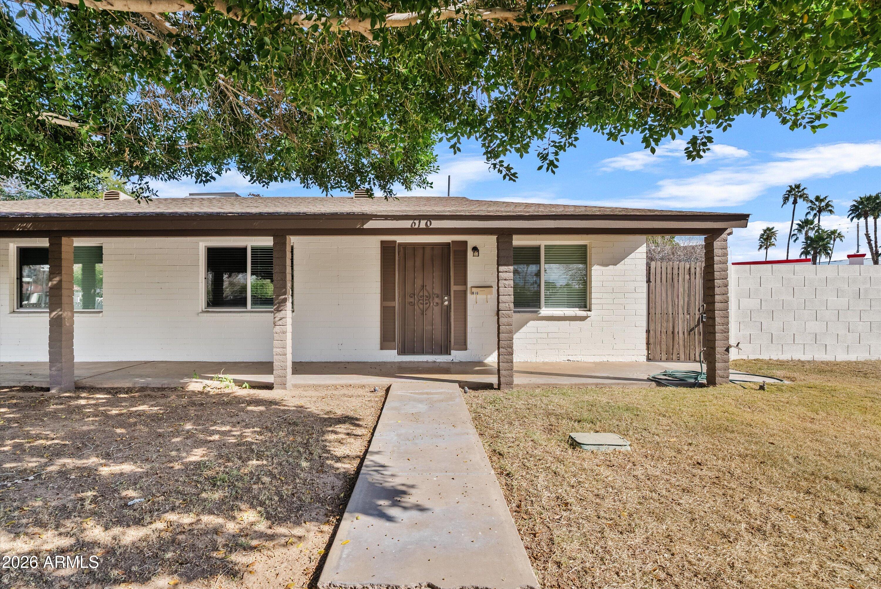 CAMEL SQUARE - Residential Income