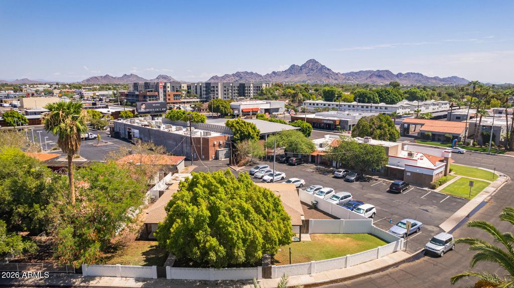 Photo of 610 E San Juan Avenue, Phoenix, AZ 85012 (MLS # 6974438)