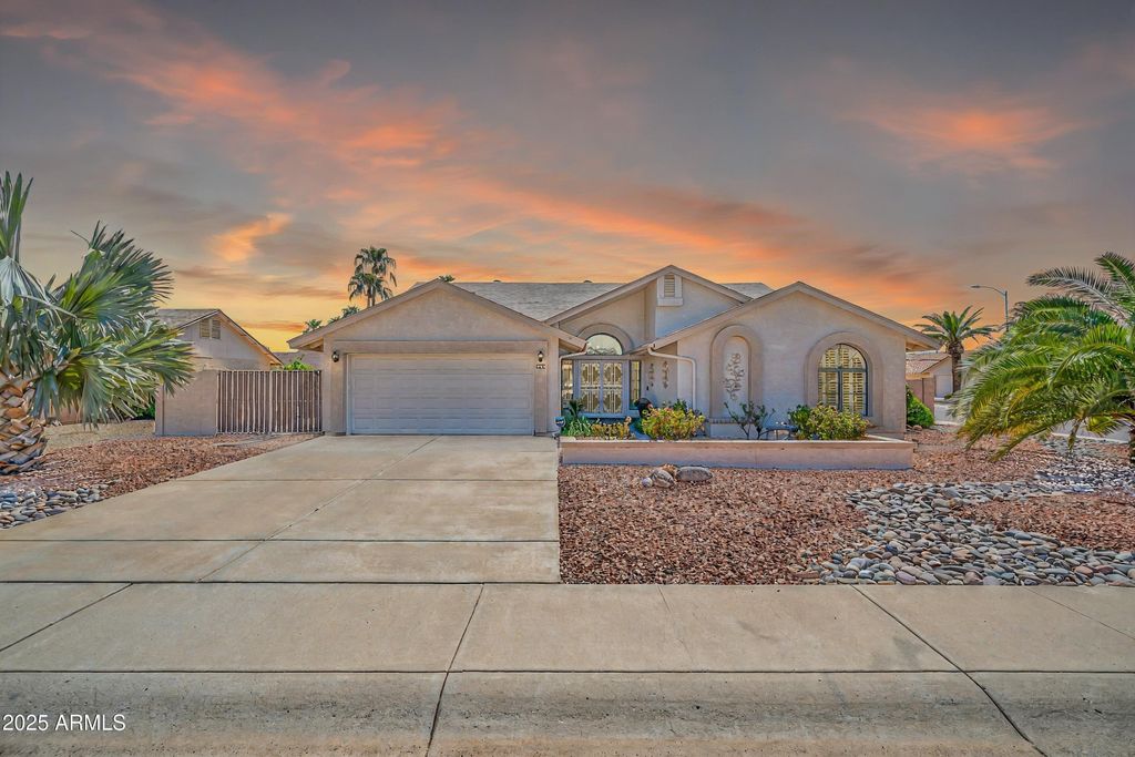 Photo of 9869 W Chino Drive, Peoria, AZ 85382 (MLS # 6918632)