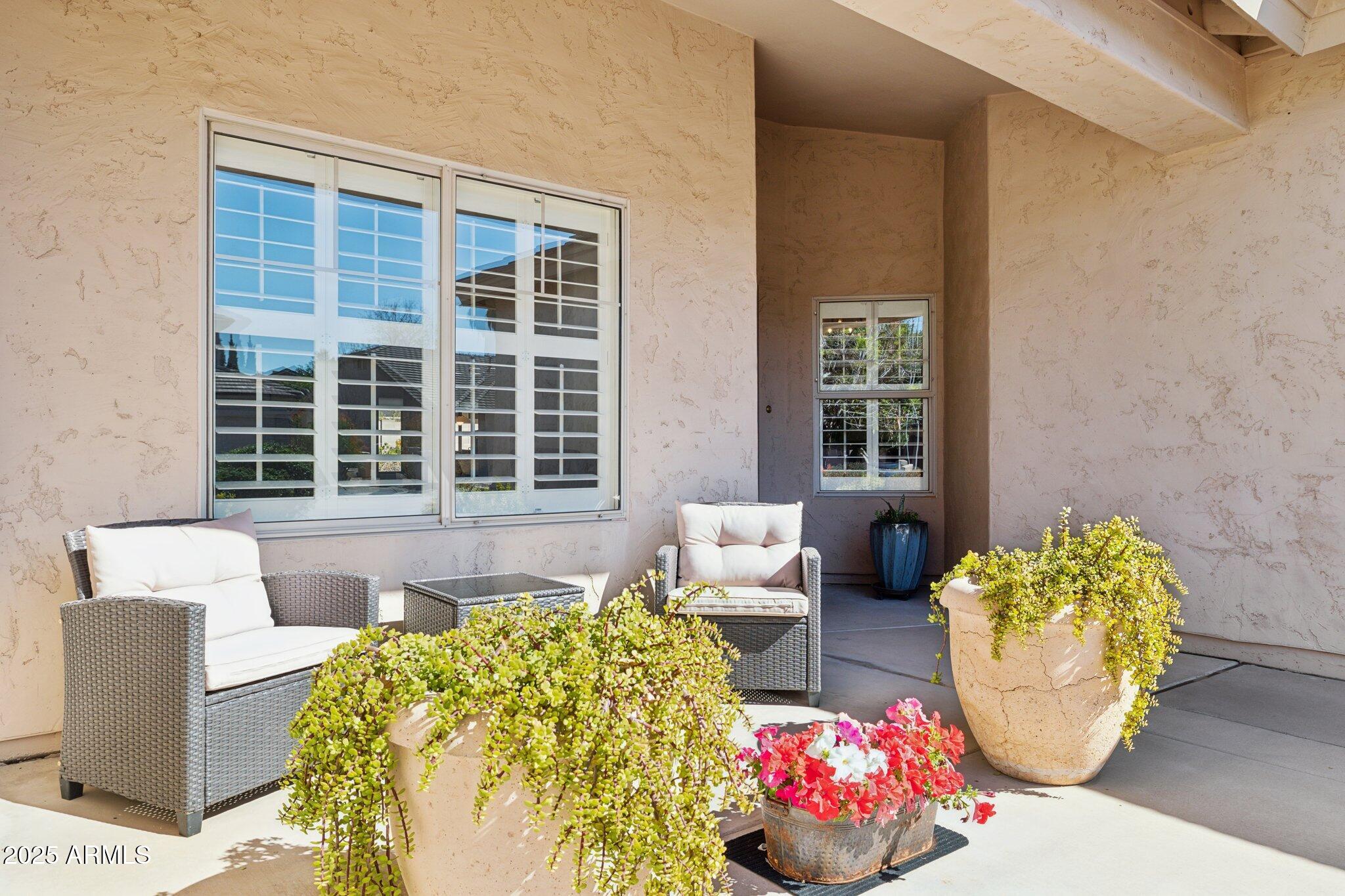 4936 E VILLA RITA Drive