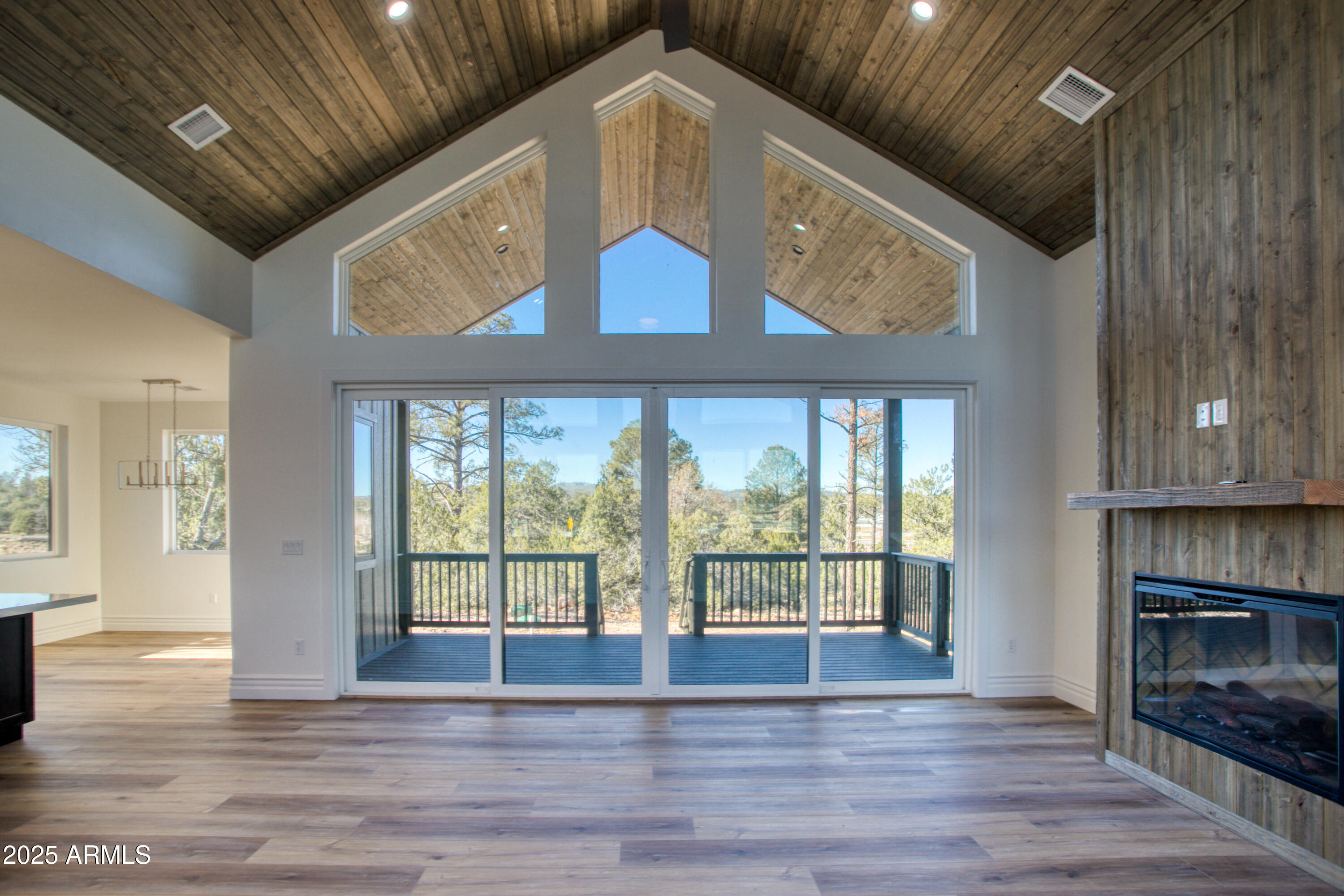 1022 School House Lane