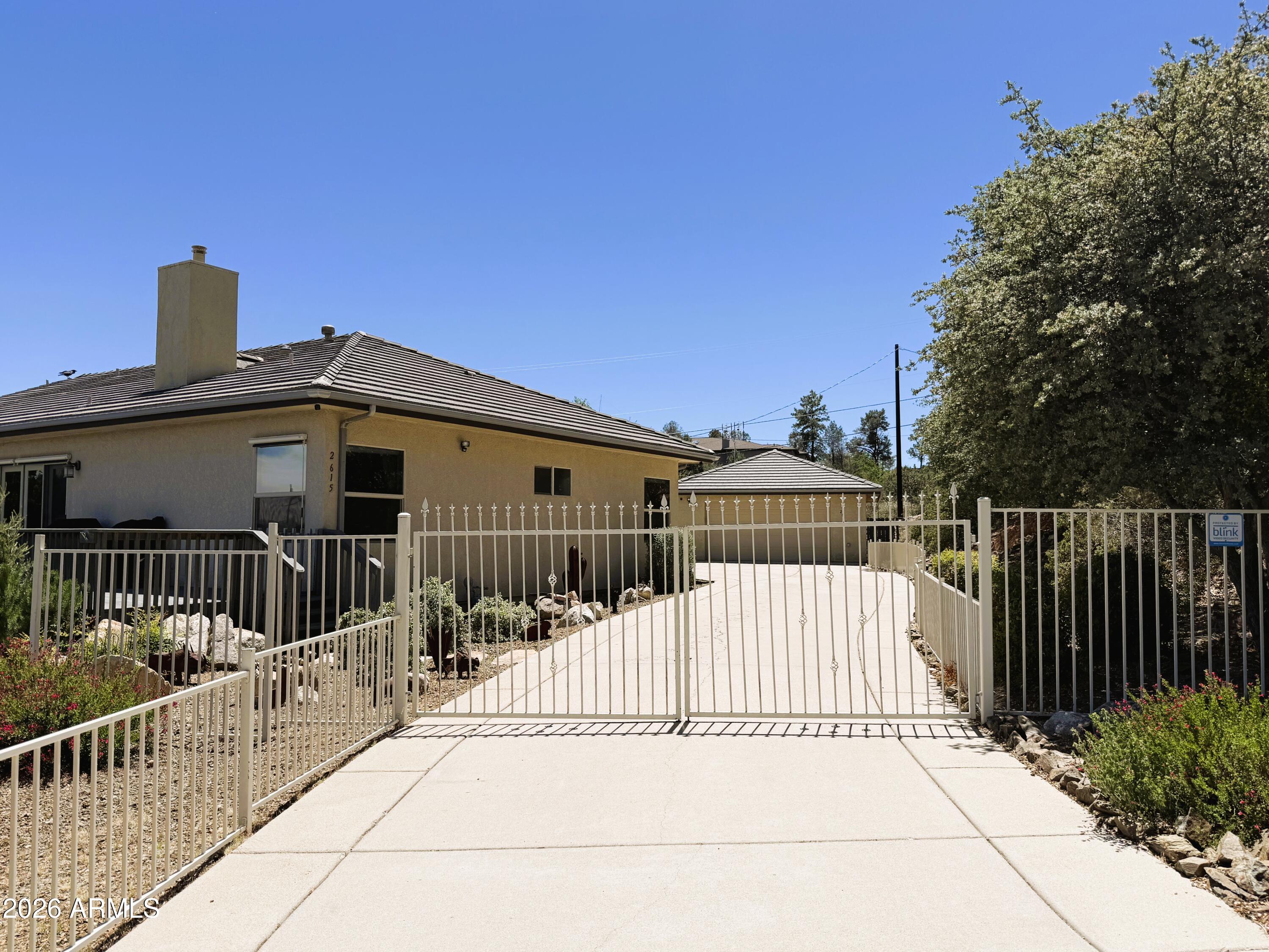 2615 N Woodland Hills Drive