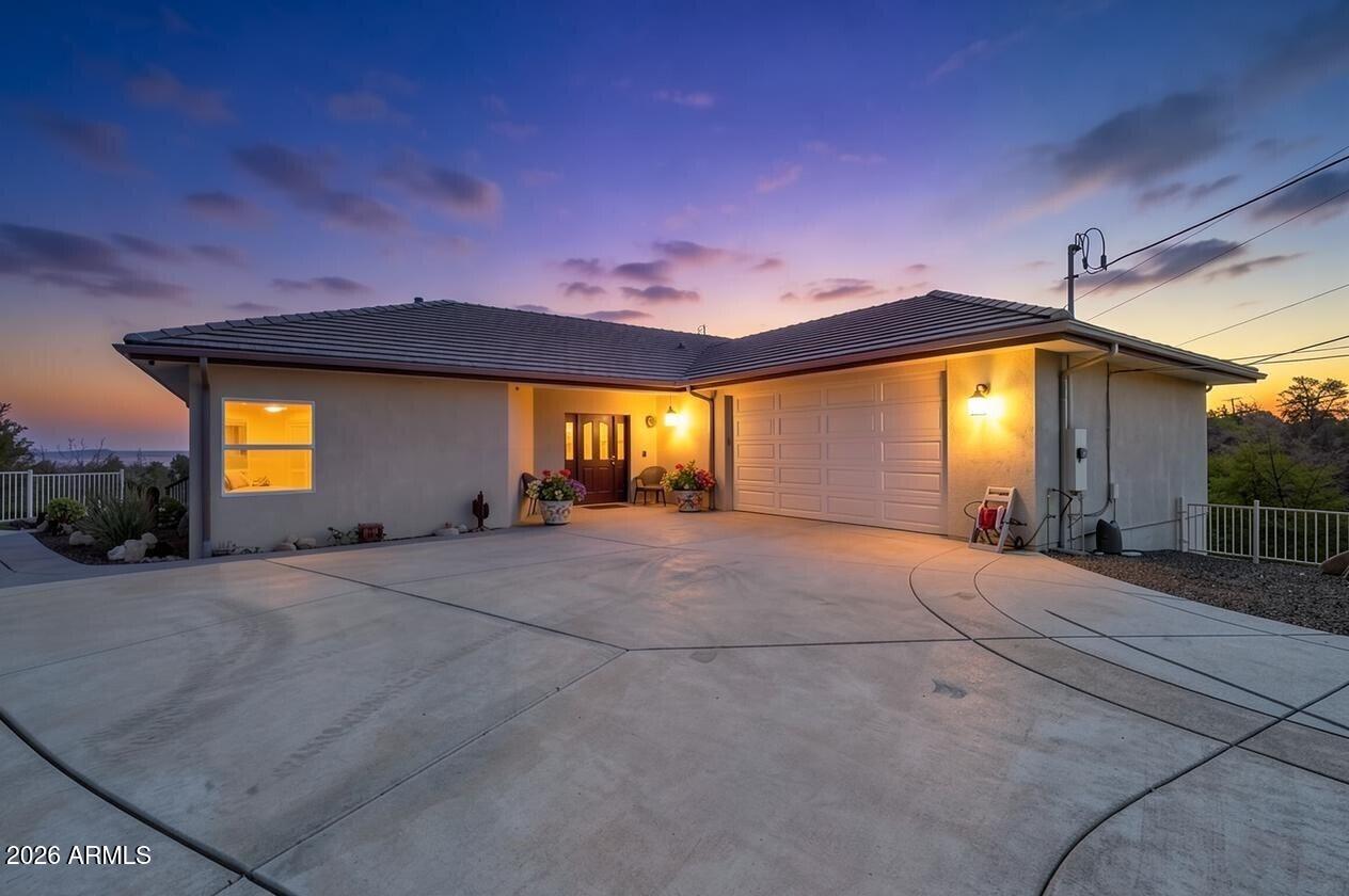 2615 N Woodland Hills Drive